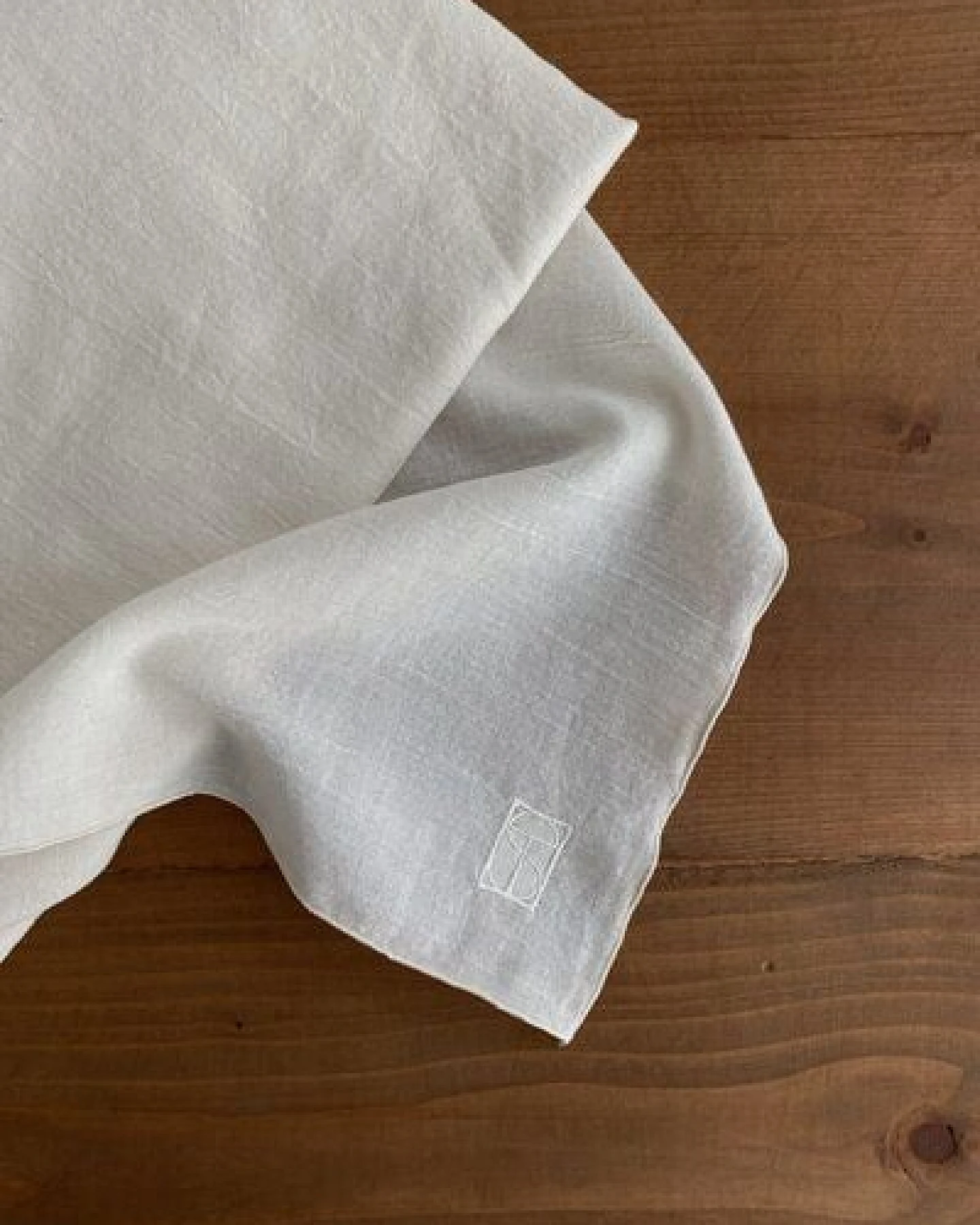 The Slow Label Sarong / Tuch aus Bio-Baumwolle / Crinkle – Ansicht 2