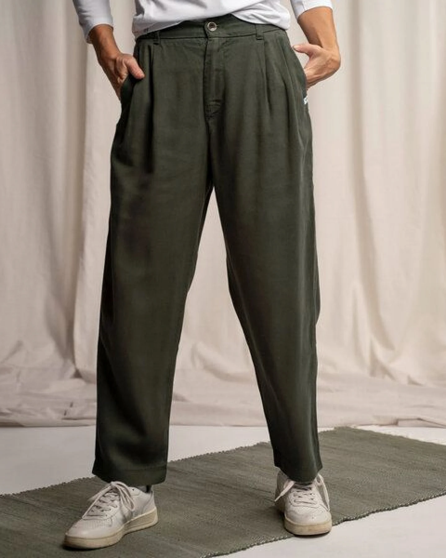 Vresh Clothing Vabia V1 - Slacks aus TENCEL (TM) Lyocell – Ansicht 3