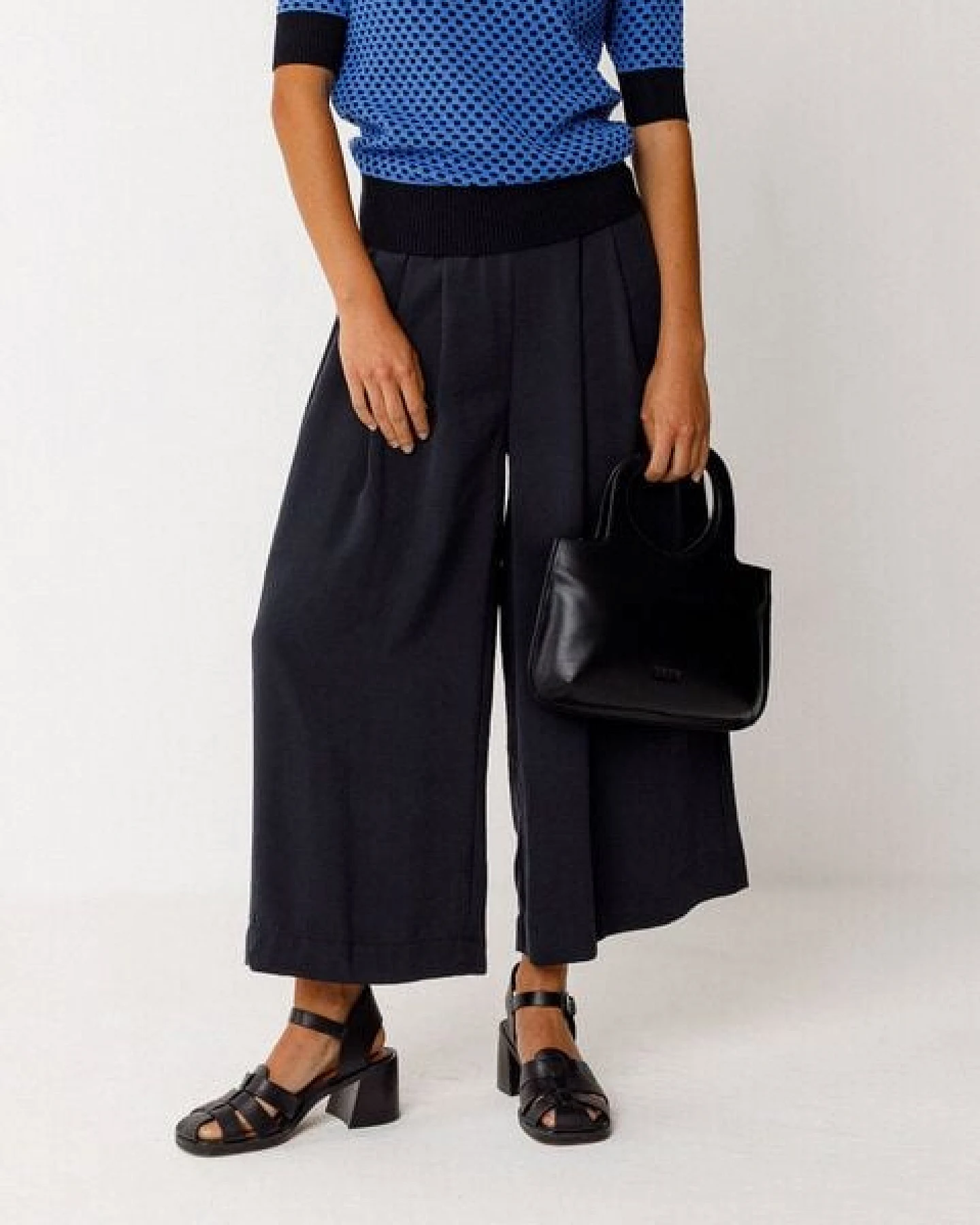 SKFK Lockere Culotte Hose "Enetz" aus Modal – Ansicht 2