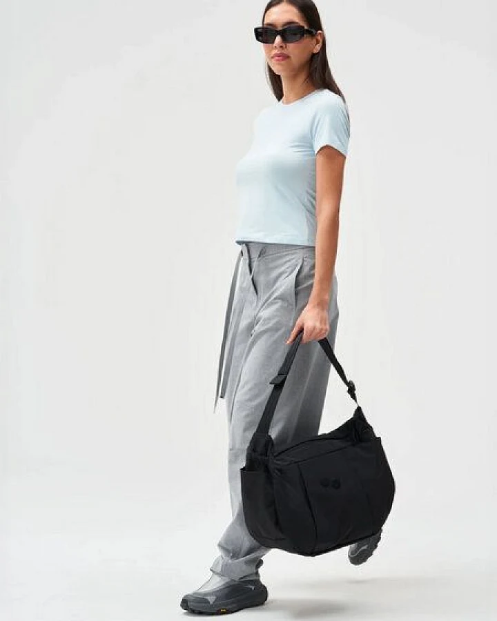 Produktseite: pinqponq Crossbody Bag Krumm Large