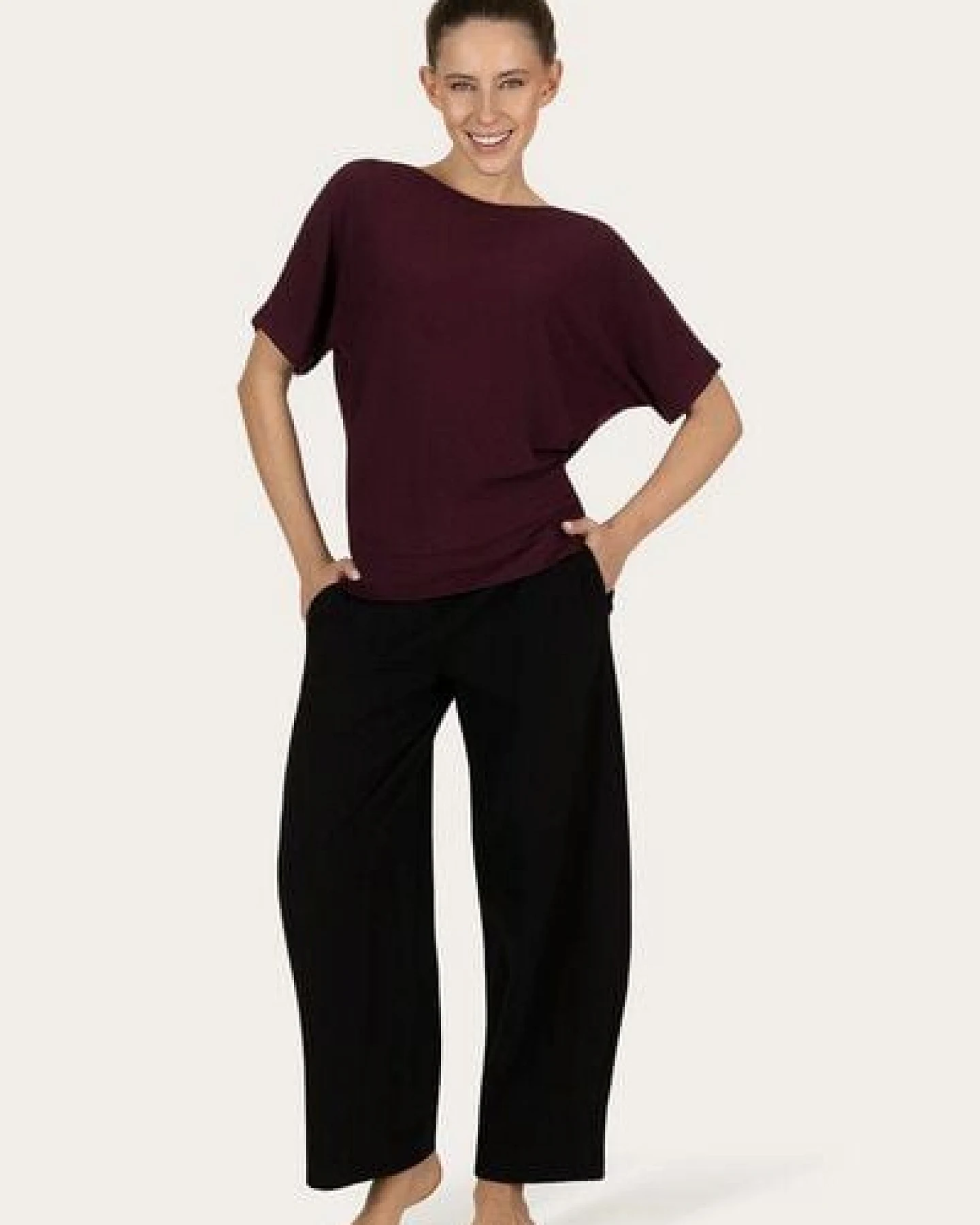 Urban Goddess Budhi Kurzarm Pilates & Yoga Shirt – Ansicht 4