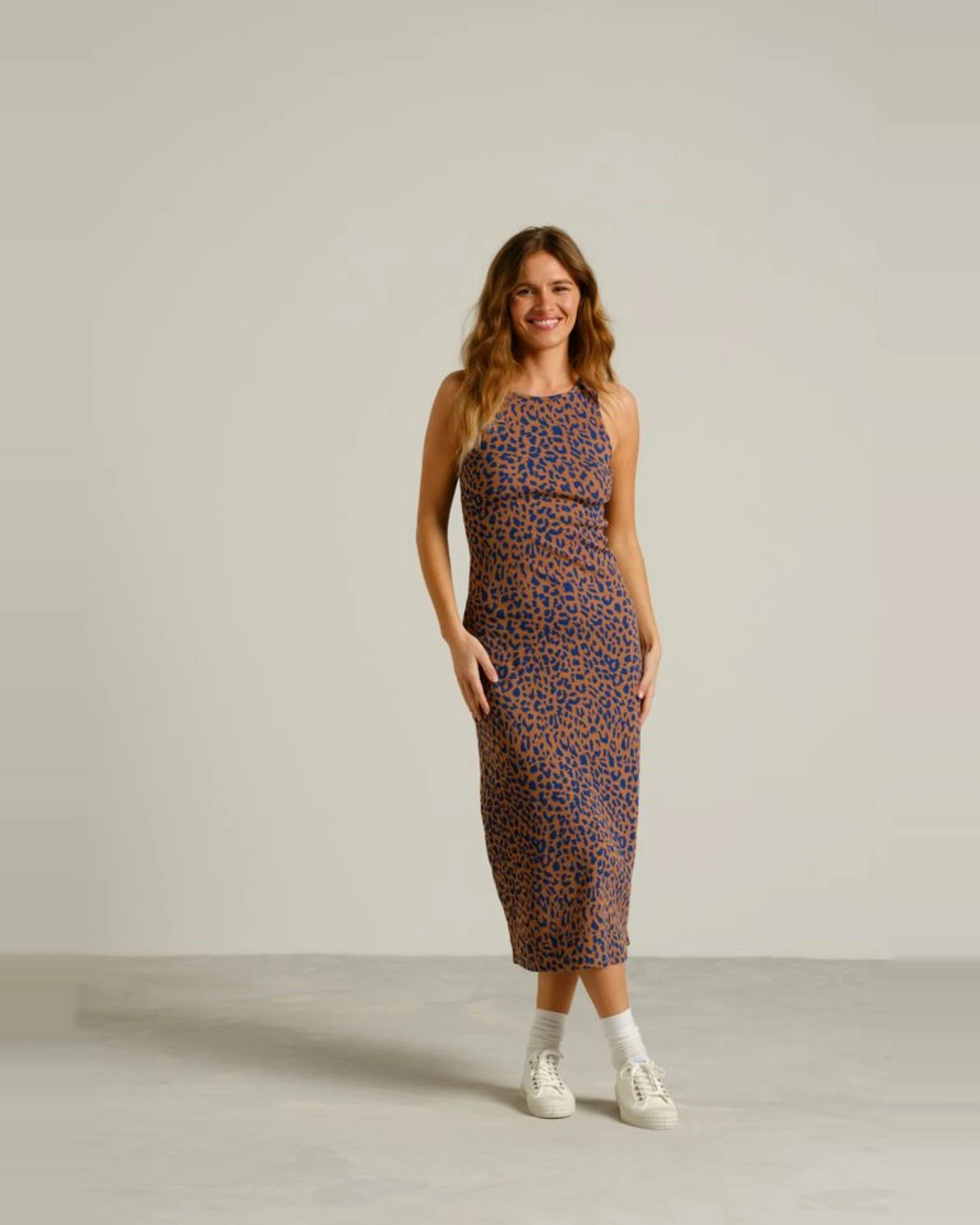 Kleid Motala Rib Leopard Light Brown – Ansicht 4