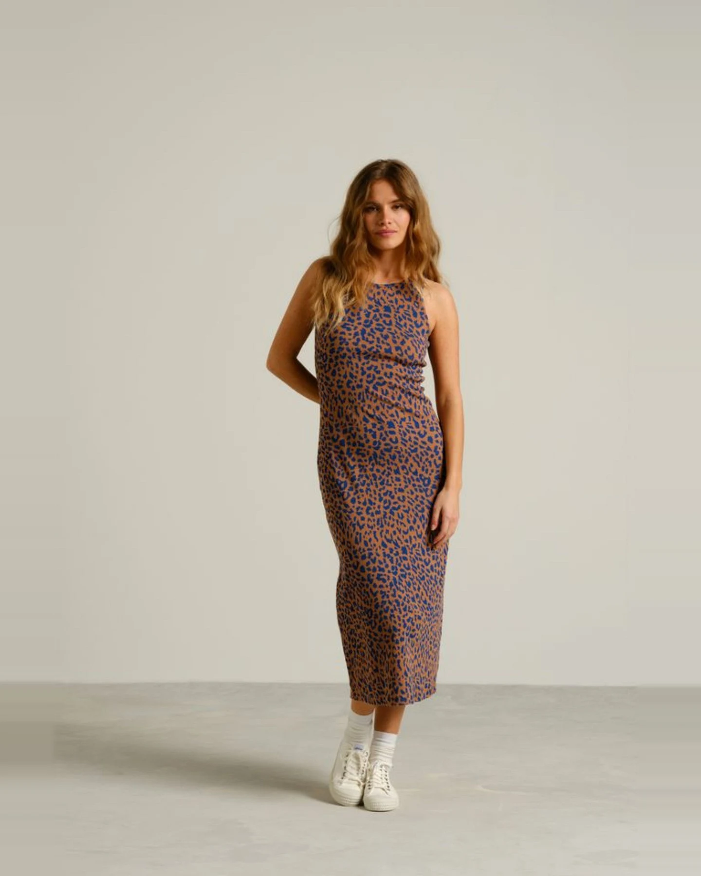 Kleid Motala Rib Leopard Light Brown – Ansicht 5