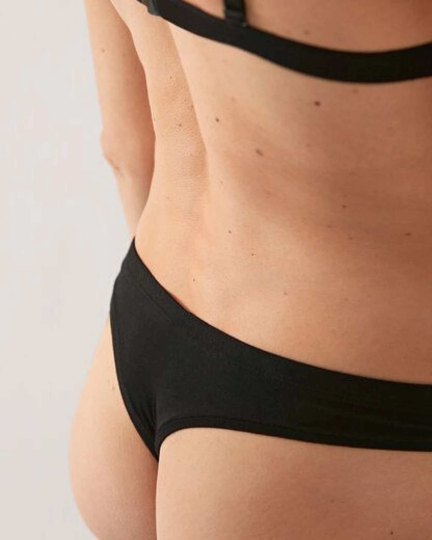 ARMEDANGELS FAARA Damen String aus TENCEL Modal Mix – Ansicht 3