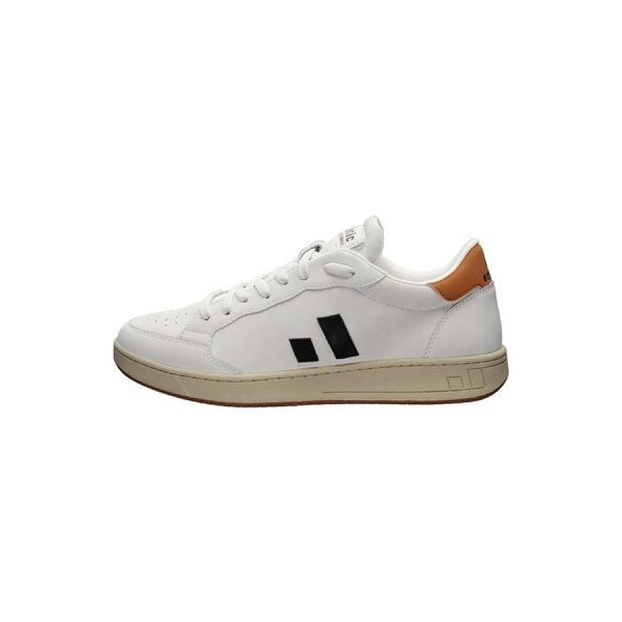 Chalk White | Cognac Brown