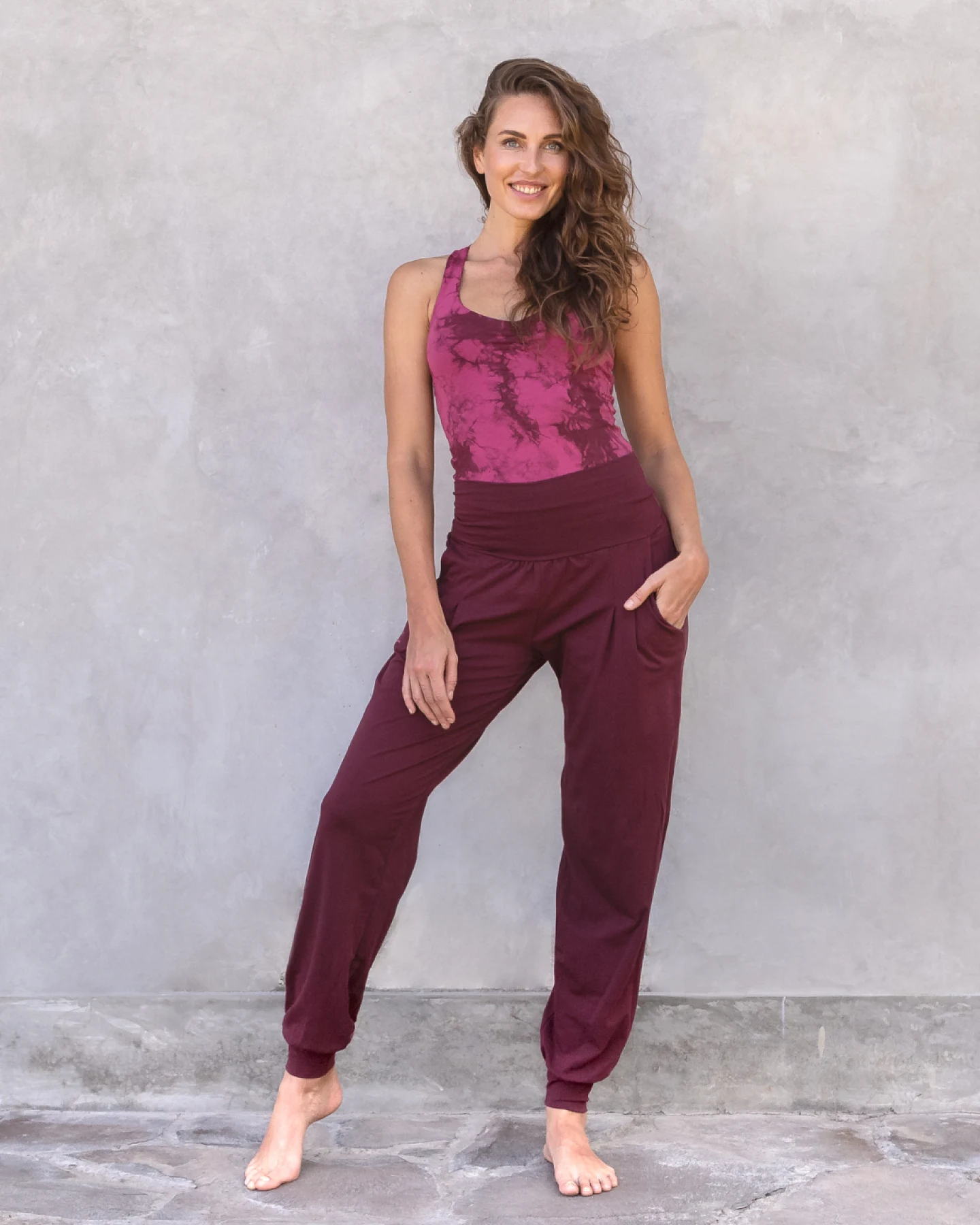 Jaya Organics Yogahose Joelle - Burgundy S – Ansicht 2