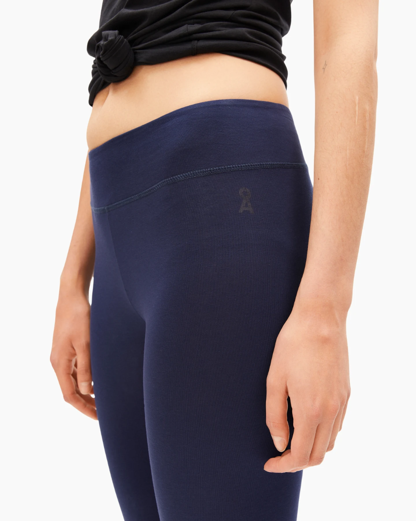 Armedangels Leggings FARIBAA - tinted navy M – Ansicht 5