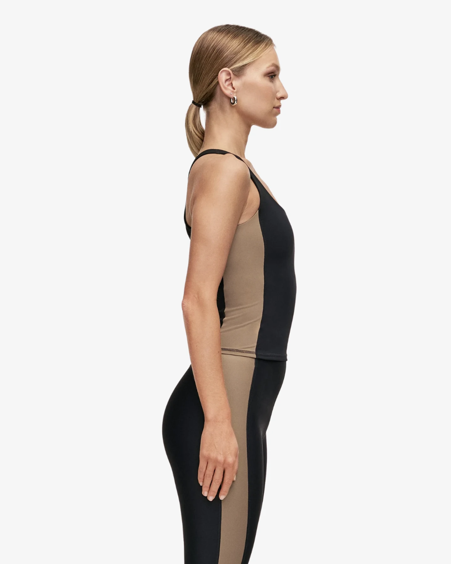 Casall Shaped Block Built-in Bra Tank - Black S – Ansicht 7