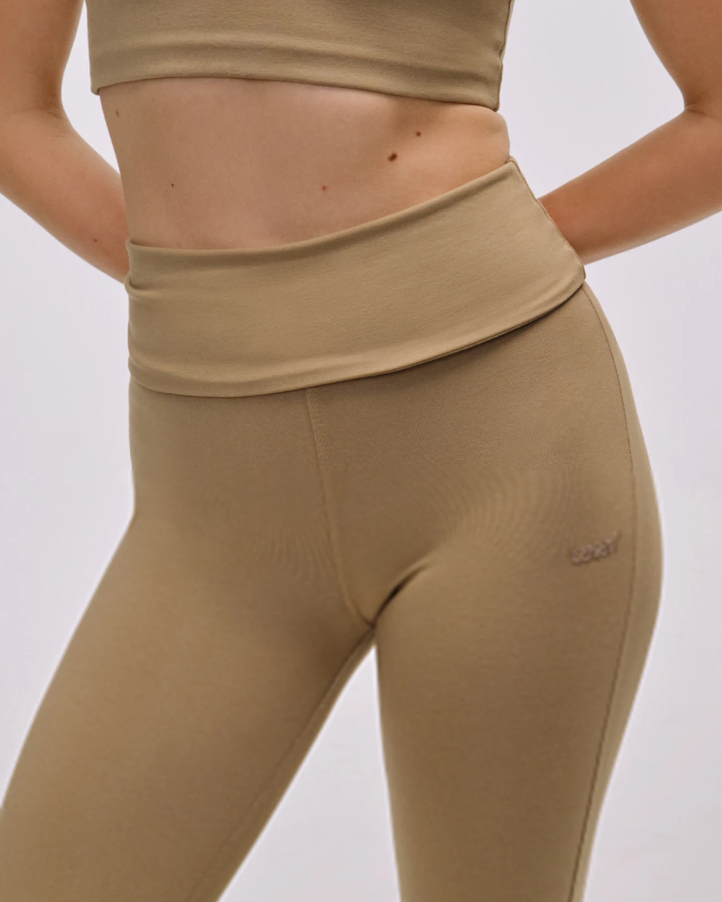 Casall Sublime Folded Flare Pants Light Khaki S – Ansicht 3