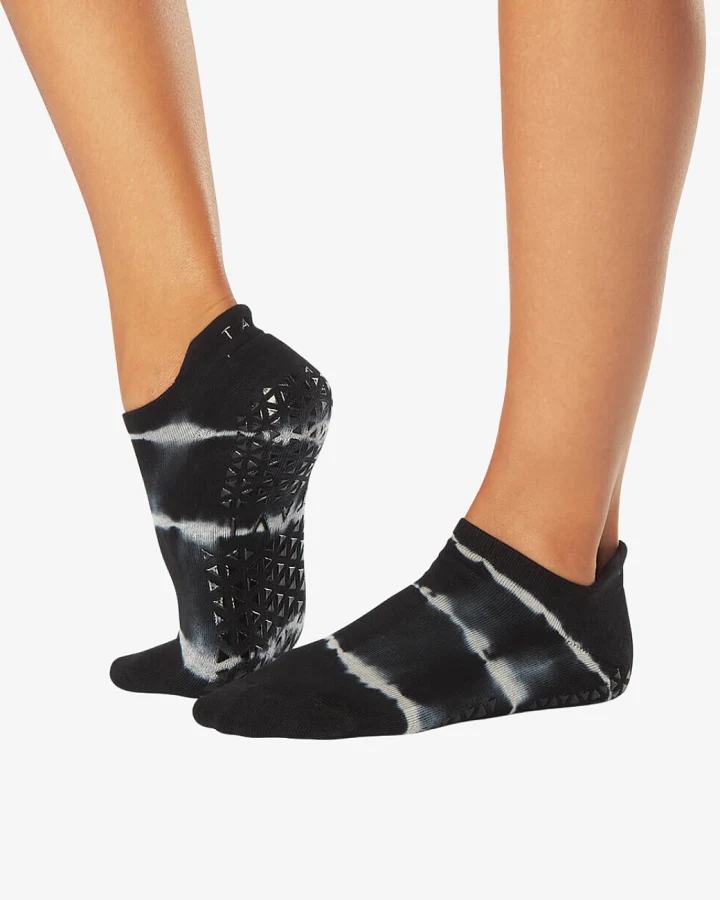 Tavi Noir Yogasocken Grip Savvy - Black Wavy Stripe S