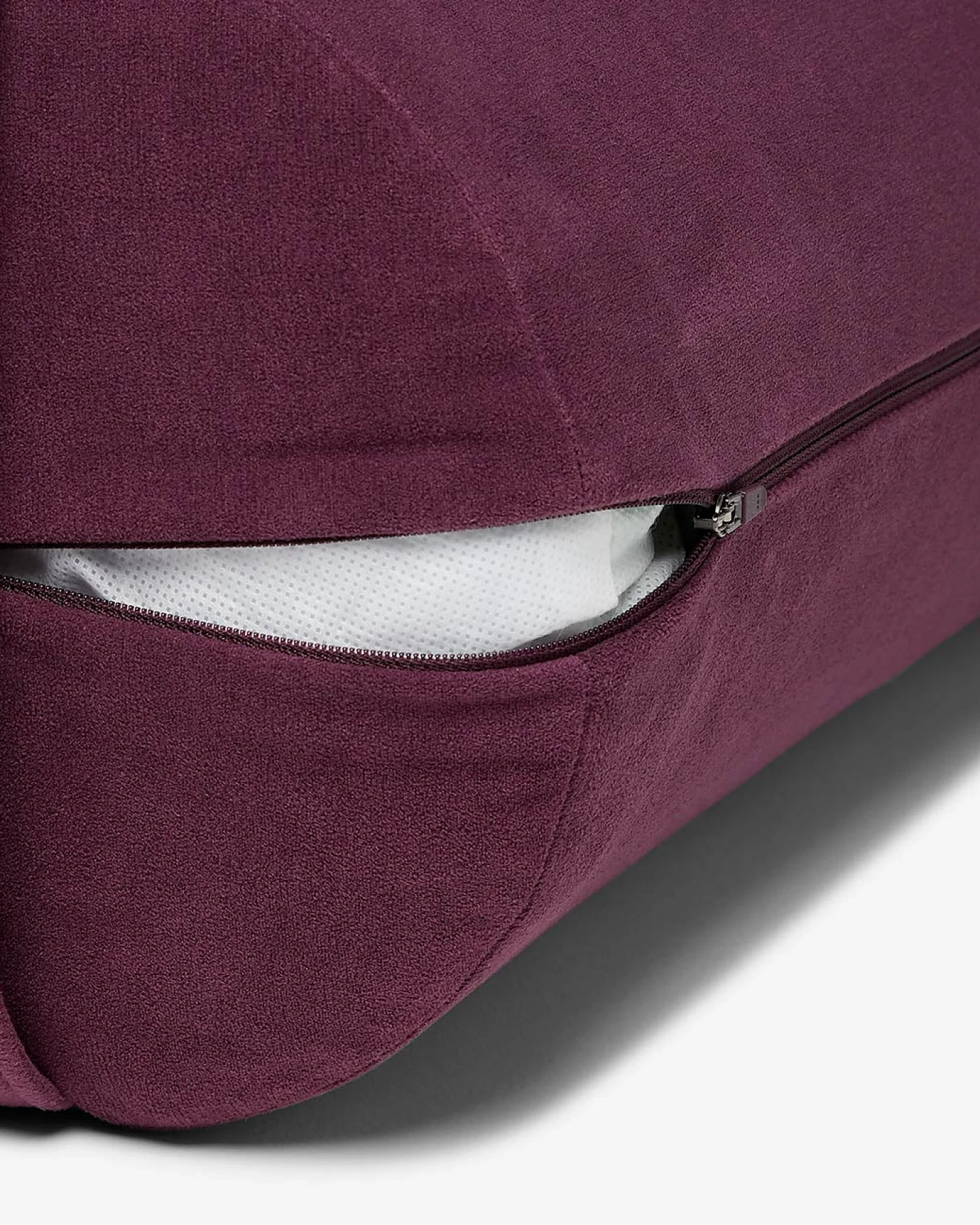 Manduka Yoga Bolster Rund - Indulge – Ansicht 4