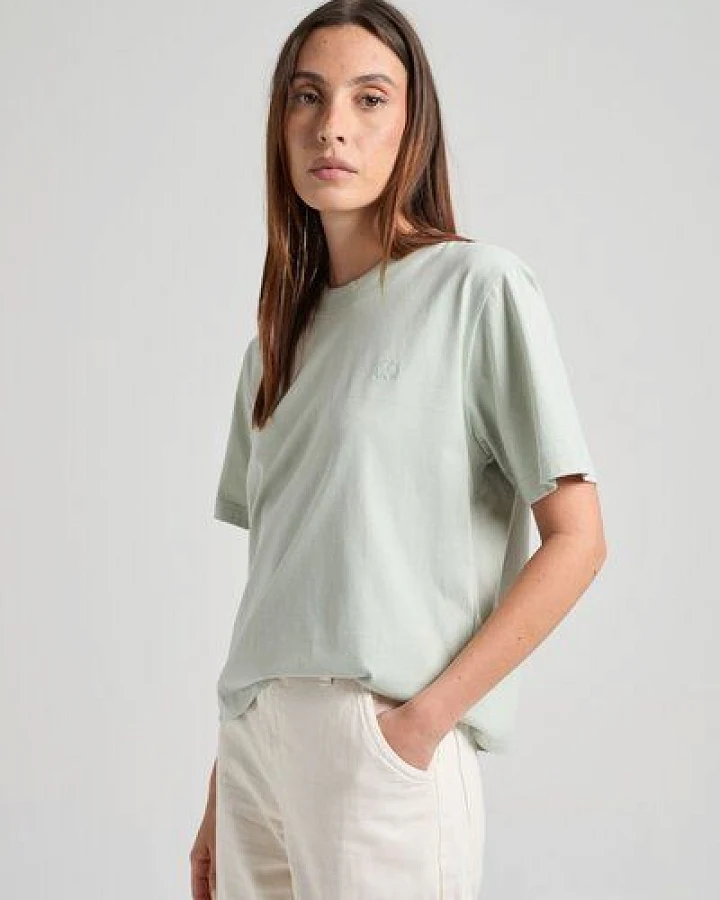 Trendsplant Women’s Essential T-Shirt Coastal Fog