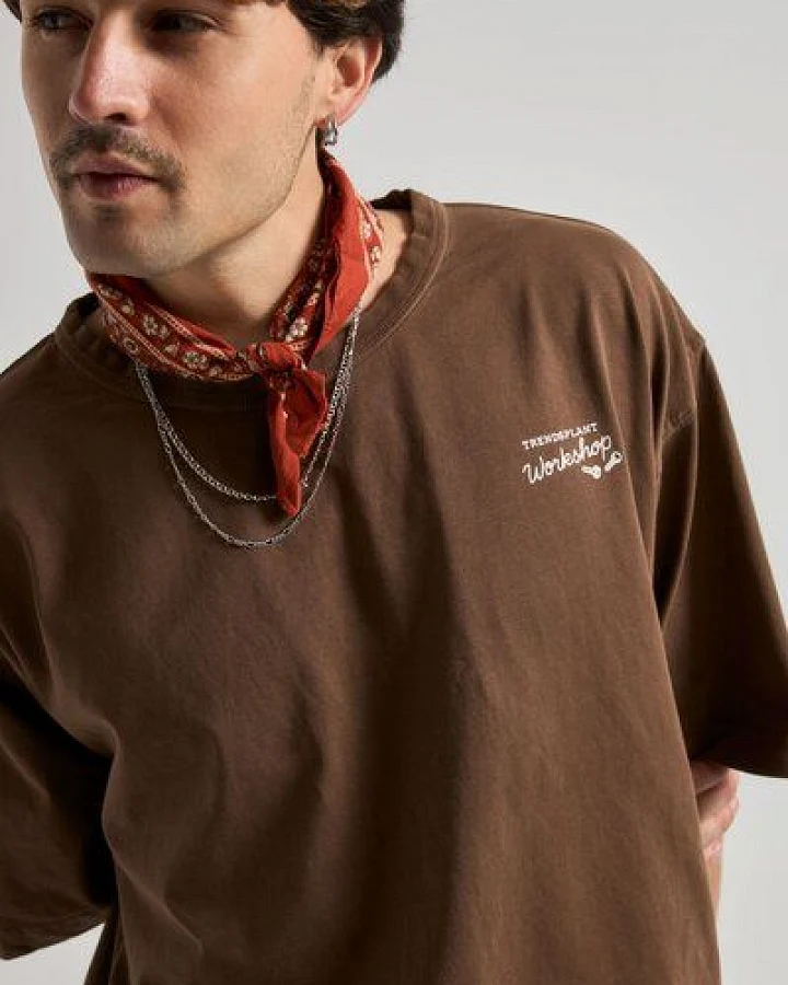 Trendsplant Bench Oversized T-Shirt Saddle Brown
