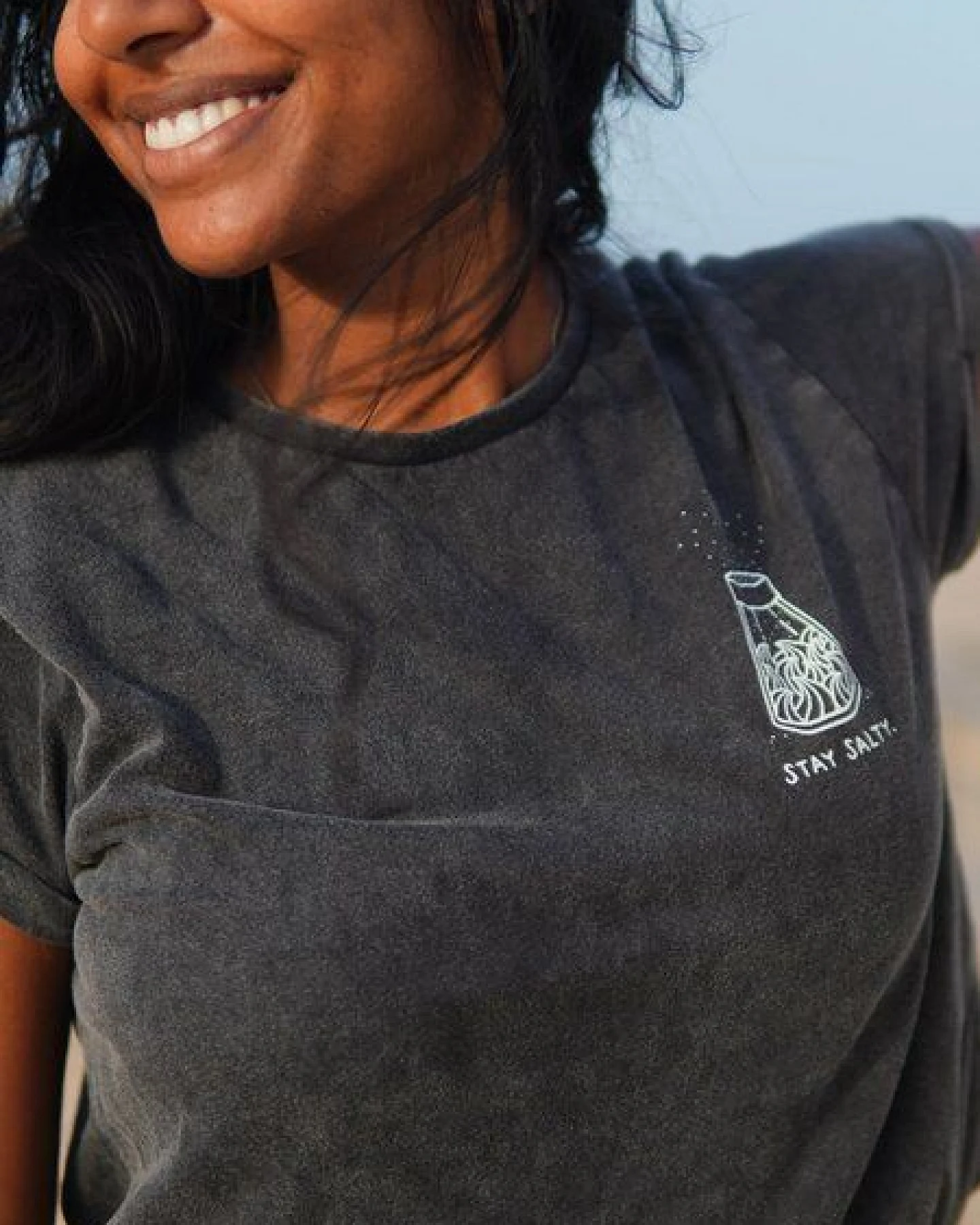 FUXBAU Frauen Stay Salty T-Shirt - salzschwarz – Ansicht 3