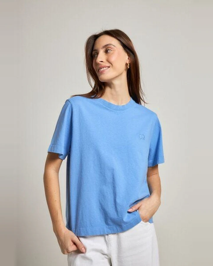 Trendsplant Women’s Essential Sunwashed T-Shirt Ultramarine