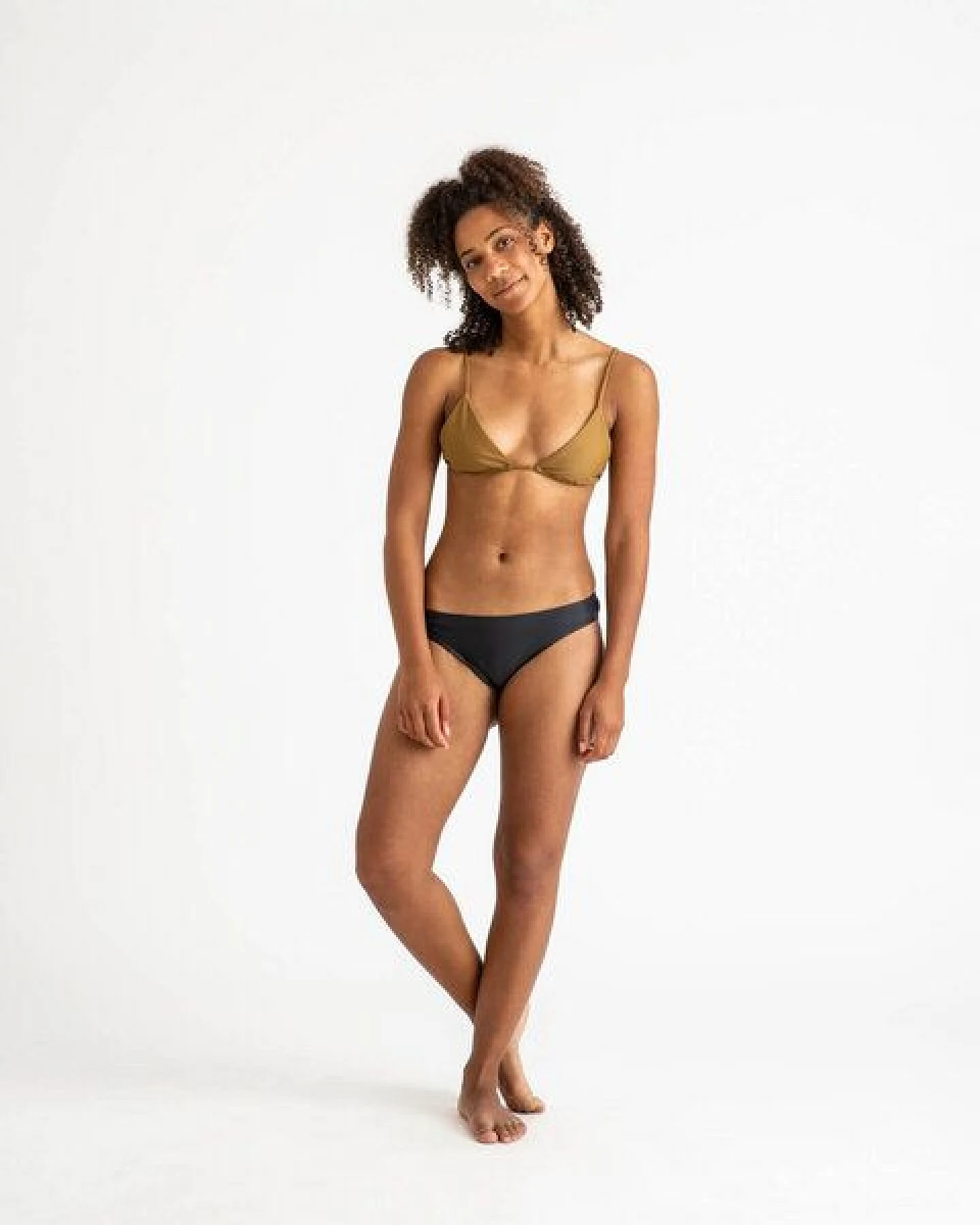 Matona Triangel Bikini-Oberteil für Frauen aus Econyl / Triangle Bikini Top – Ansicht 3