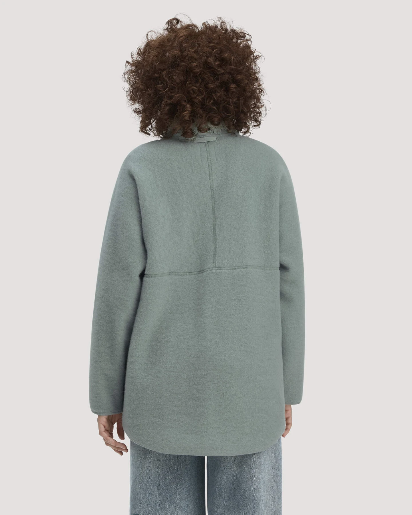 hessnatur Damen Wollfleece Jacke Oversized aus Bio-Merinowolle - grün - Größe L – Ansicht 3