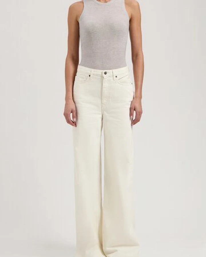 MUD Jeans Damen Jeans Loose Fit "Sara - Natural"
