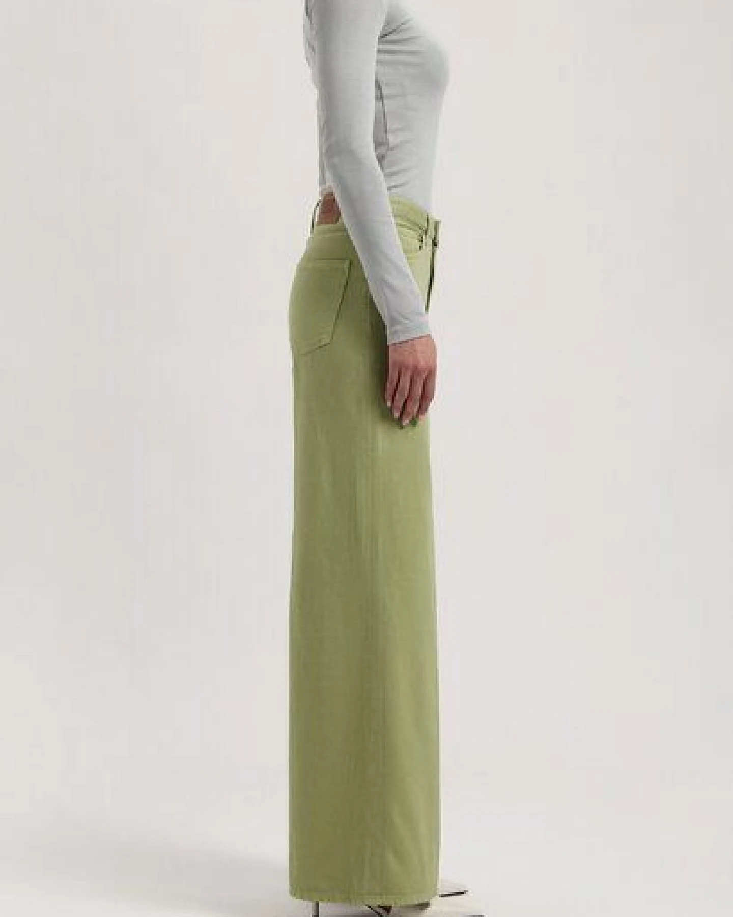 MUD Jeans Damen Jeans Loose Fit "Sara - Olive" – Ansicht 2