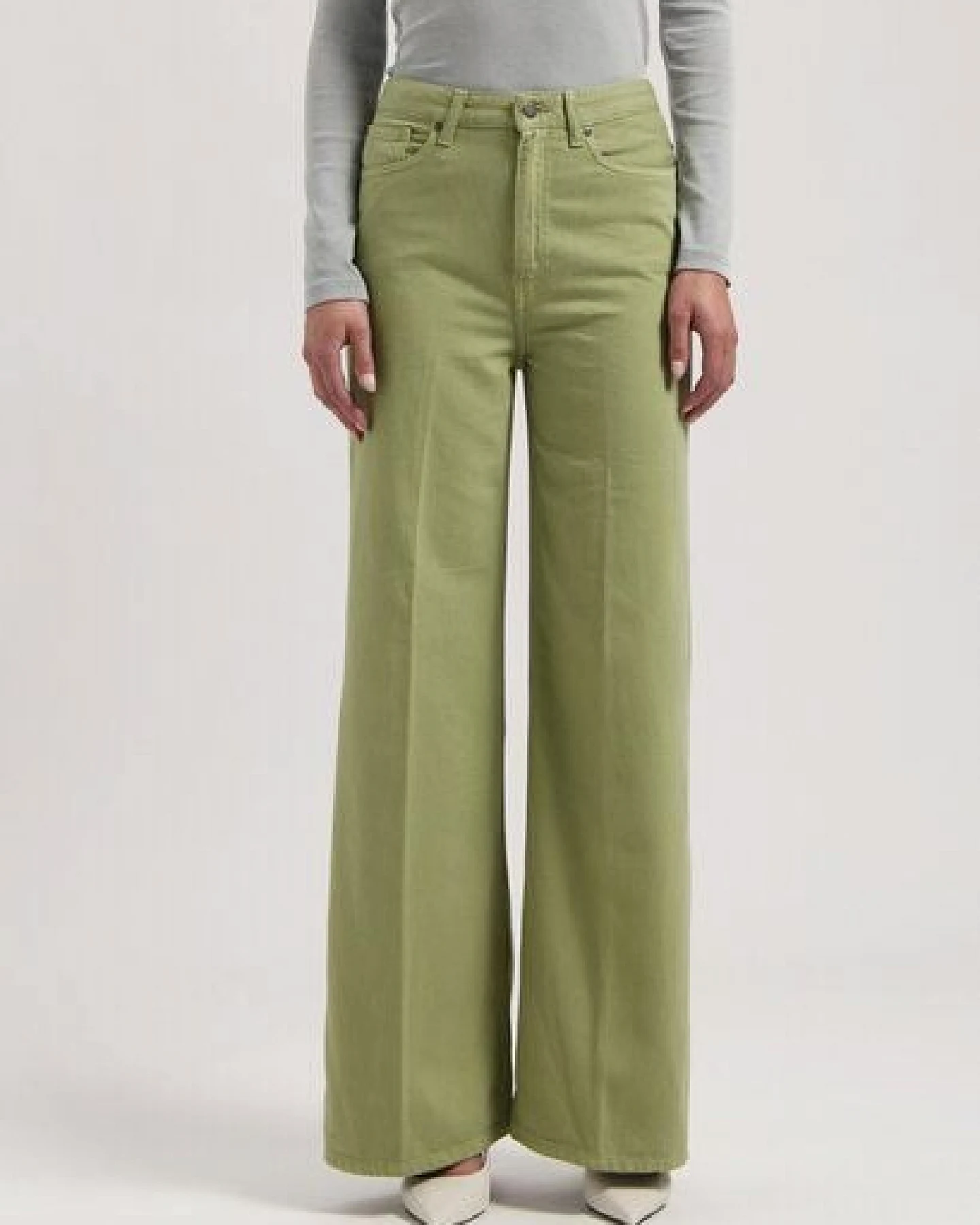 MUD Jeans Damen Jeans Loose Fit "Sara - Olive" – Ansicht 4