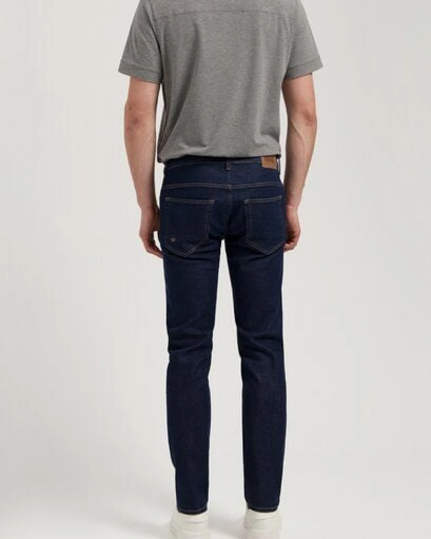 MUD Jeans Herren Jeans Tapered "Dunn - Strong Blue" – Ansicht 3