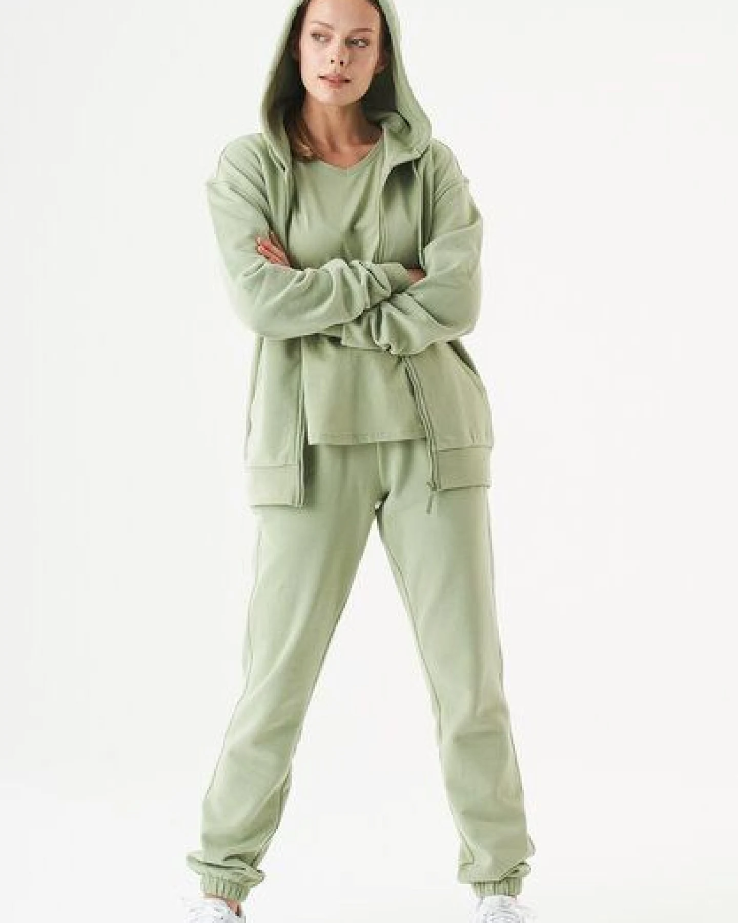 ORGANICATION ESSENTIALS-JUNDA-Unisex Soft Touch Sweatjacke aus Bio-Baumwolle – Ansicht 2