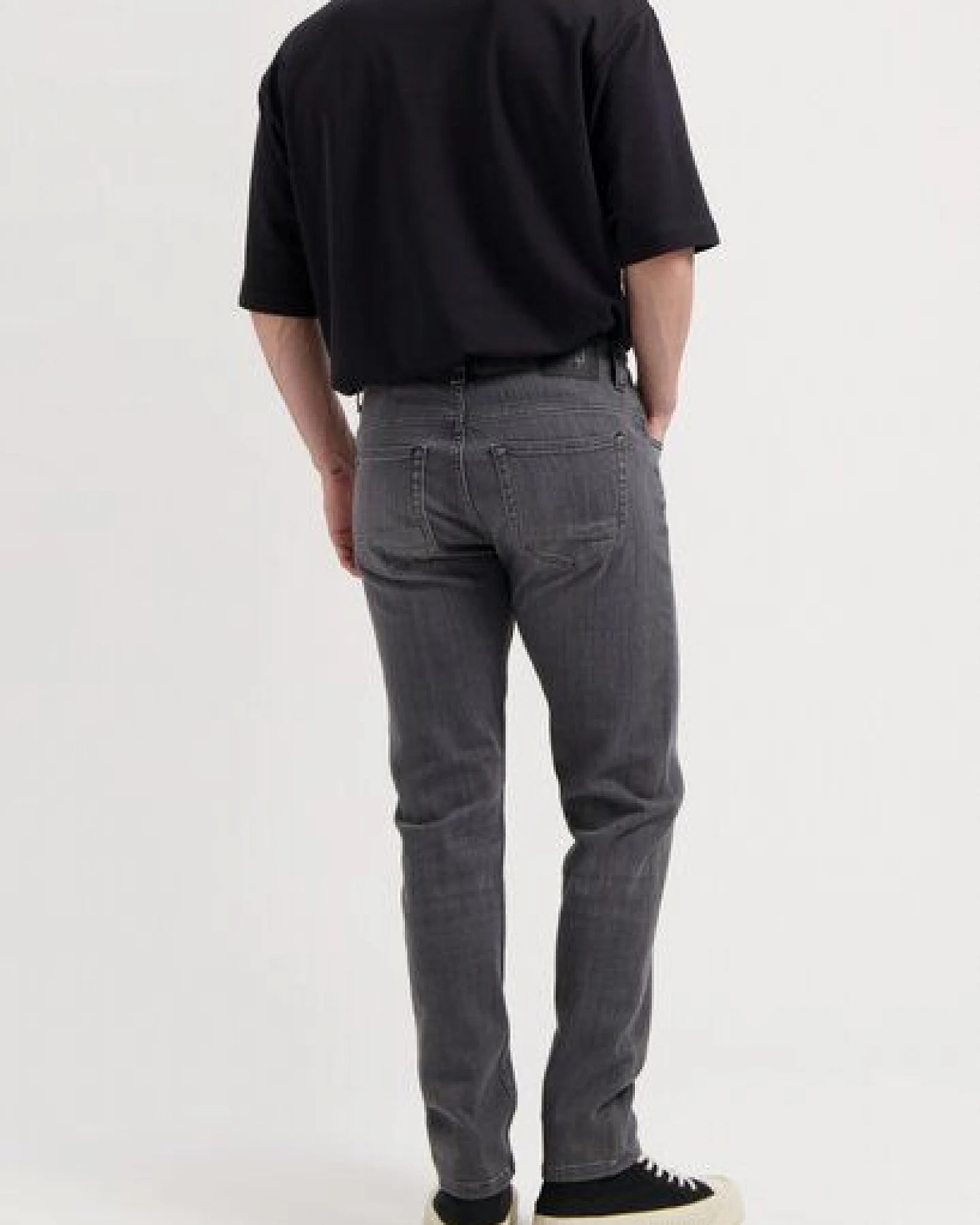 MUD Jeans Herren Jeans Slim Fit "Rick - Authentic Black" – Ansicht 3