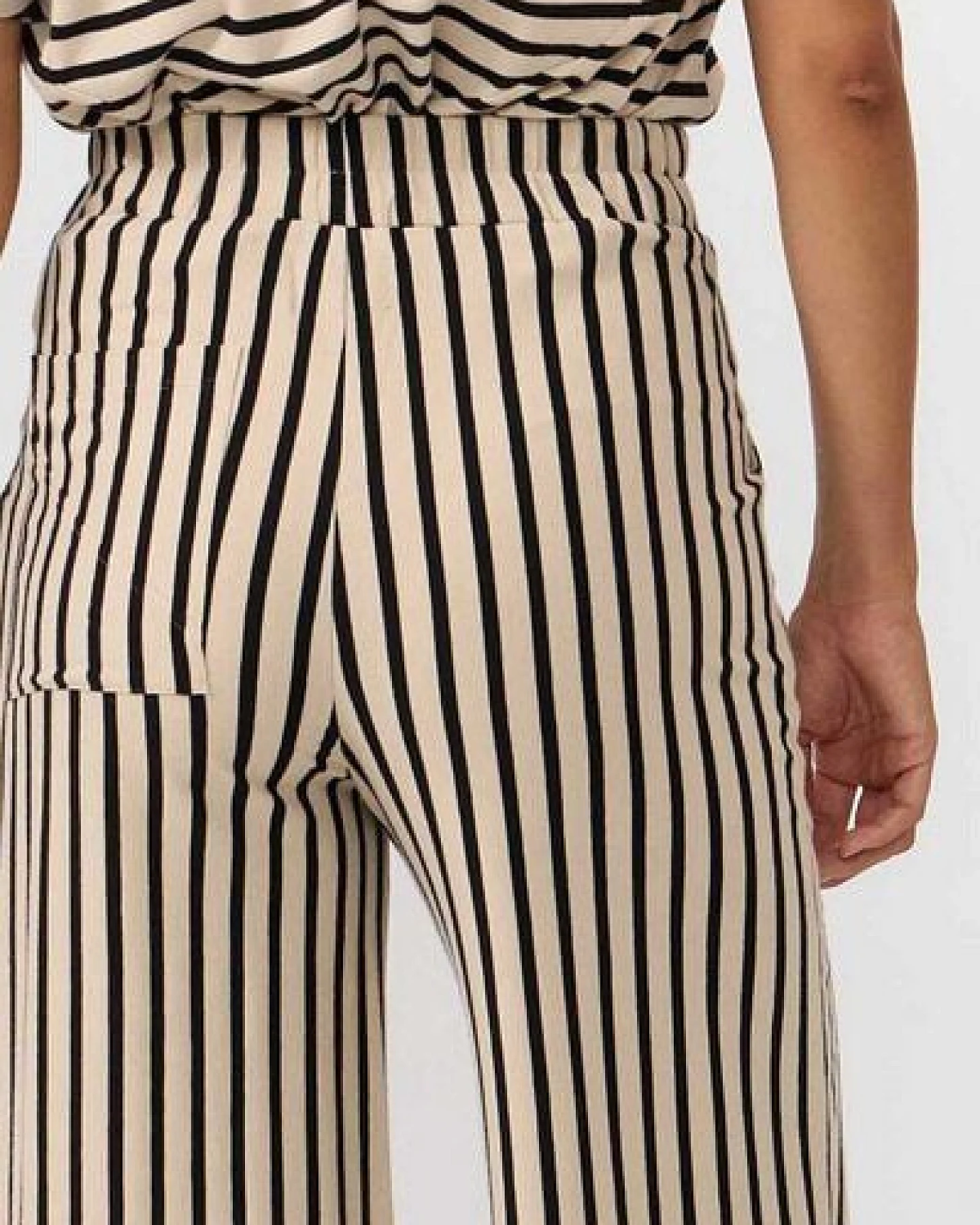 Suite13lab PALAU HOSE – Ansicht 4