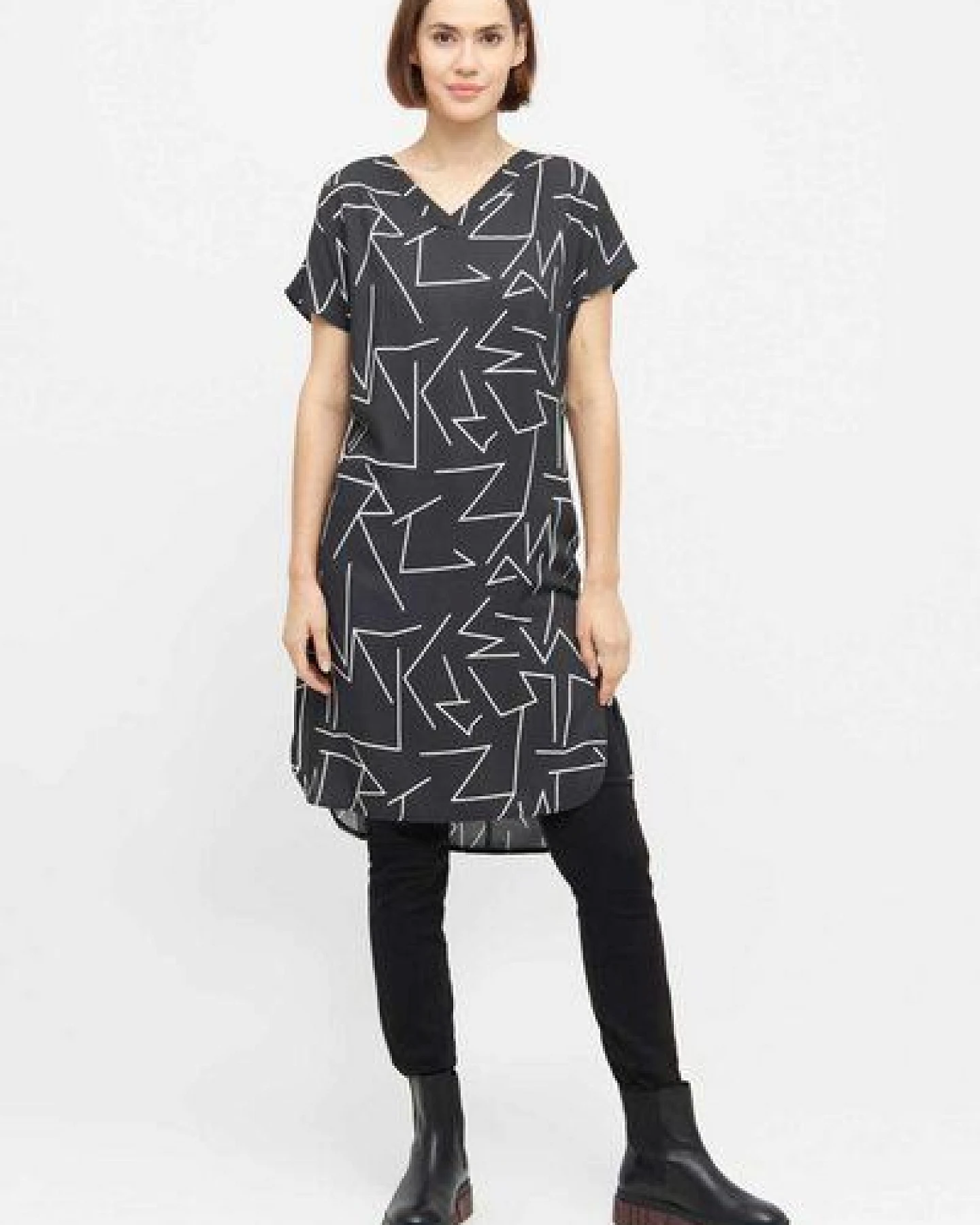 WiDDA berlin Tunika NOMAD Lines Dark aus ECOVERO® – Ansicht 2