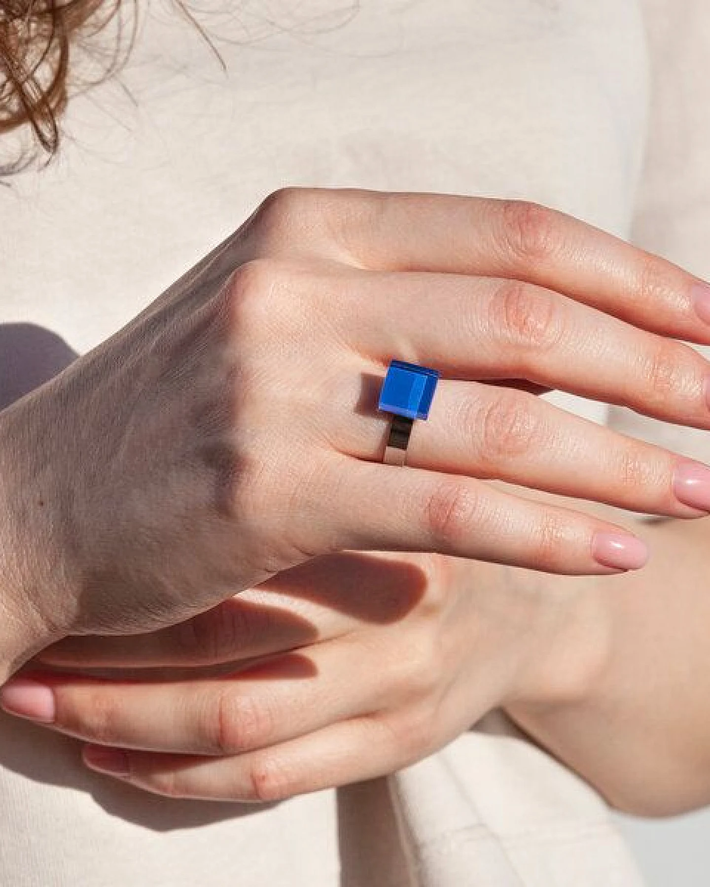 ALEXASCHA Geometrischer Ring aus Glas, mini – Ansicht 2