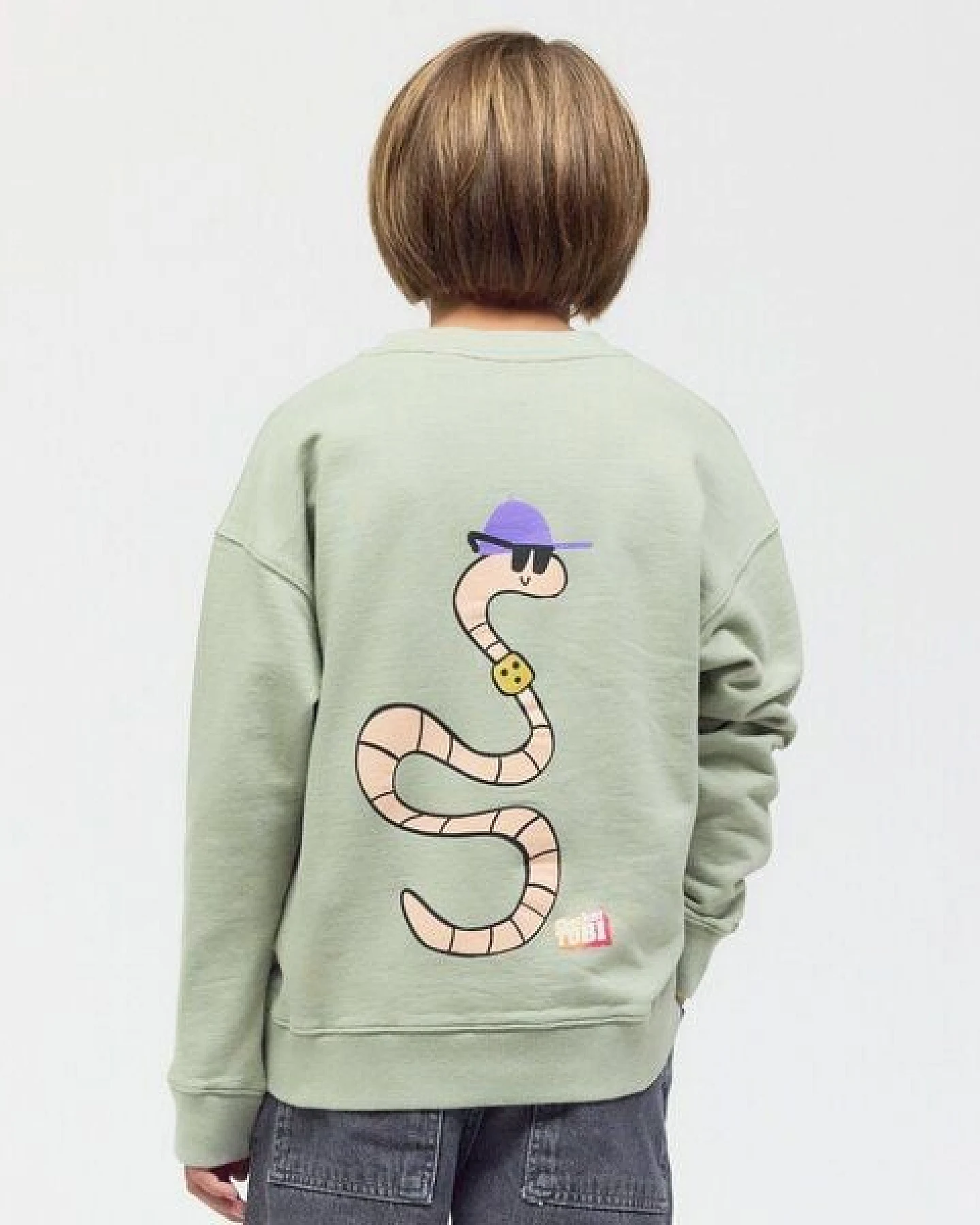 PlayPlayPauly CHECKER TOBI Regenwurm Unisex Kinder Sweatshirt aus Bio-Baumwolle – Ansicht 4