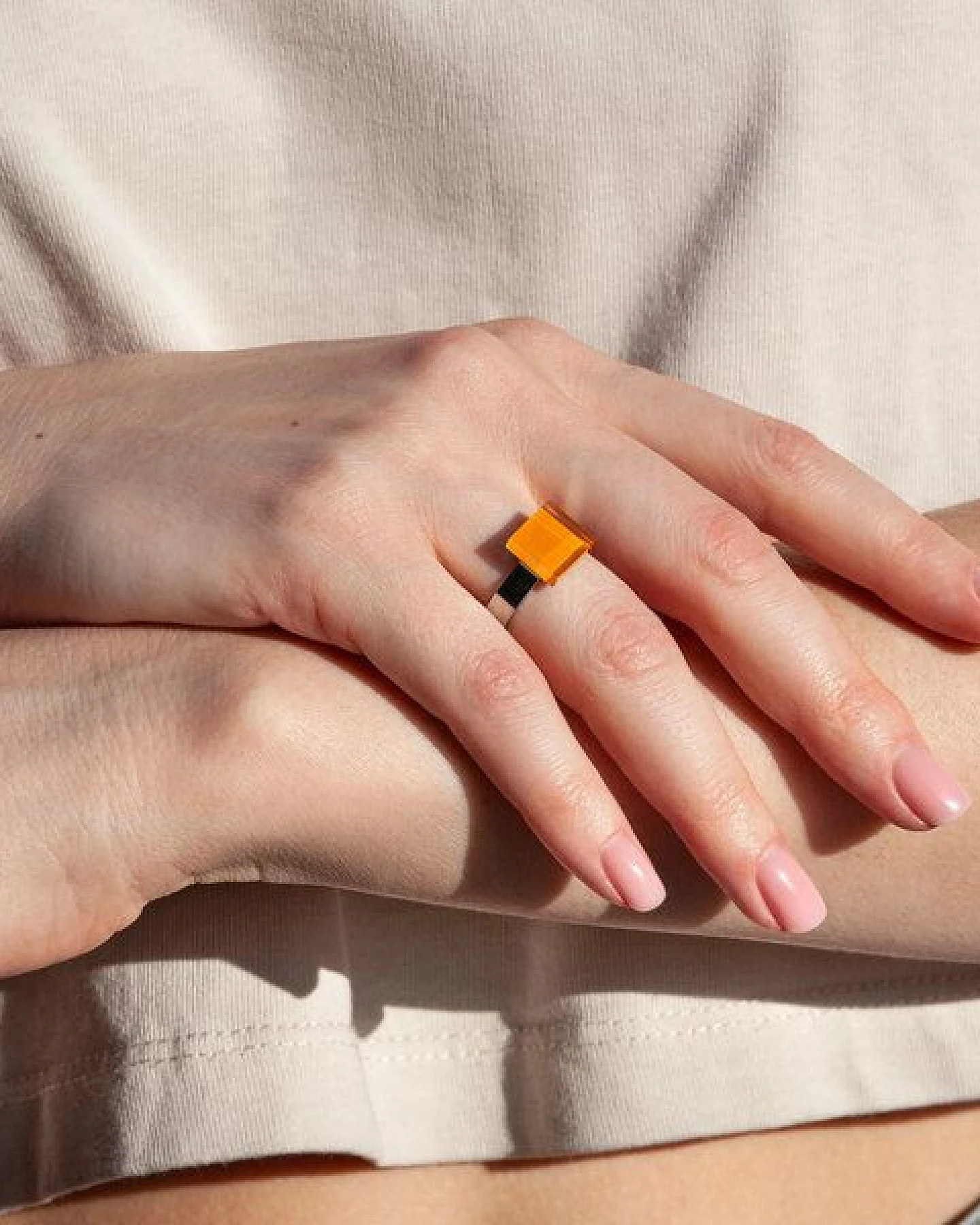 ALEXASCHA Geometrischer Ring aus Glas, mini – Ansicht 2