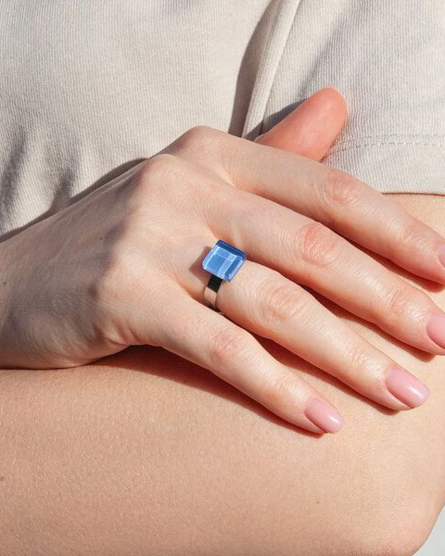 ALEXASCHA Geometrischer Ring aus Glas, mini – Ansicht 2