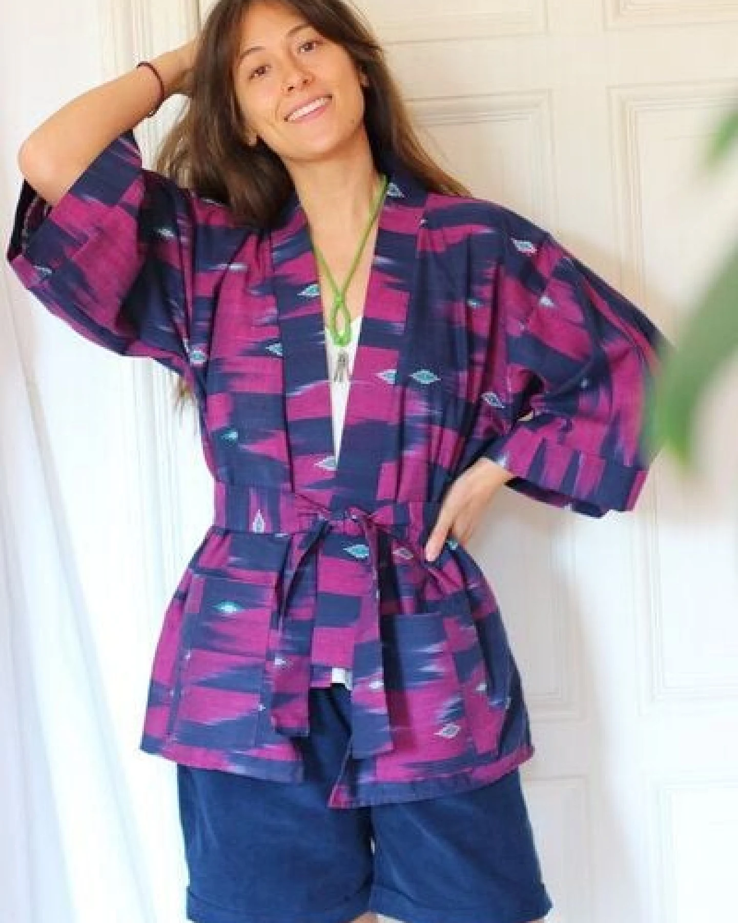 ManduTrap Dhima Kimono Jacke Damen – Handgewebter Ikat Bio-Baumwolle – Ansicht 3