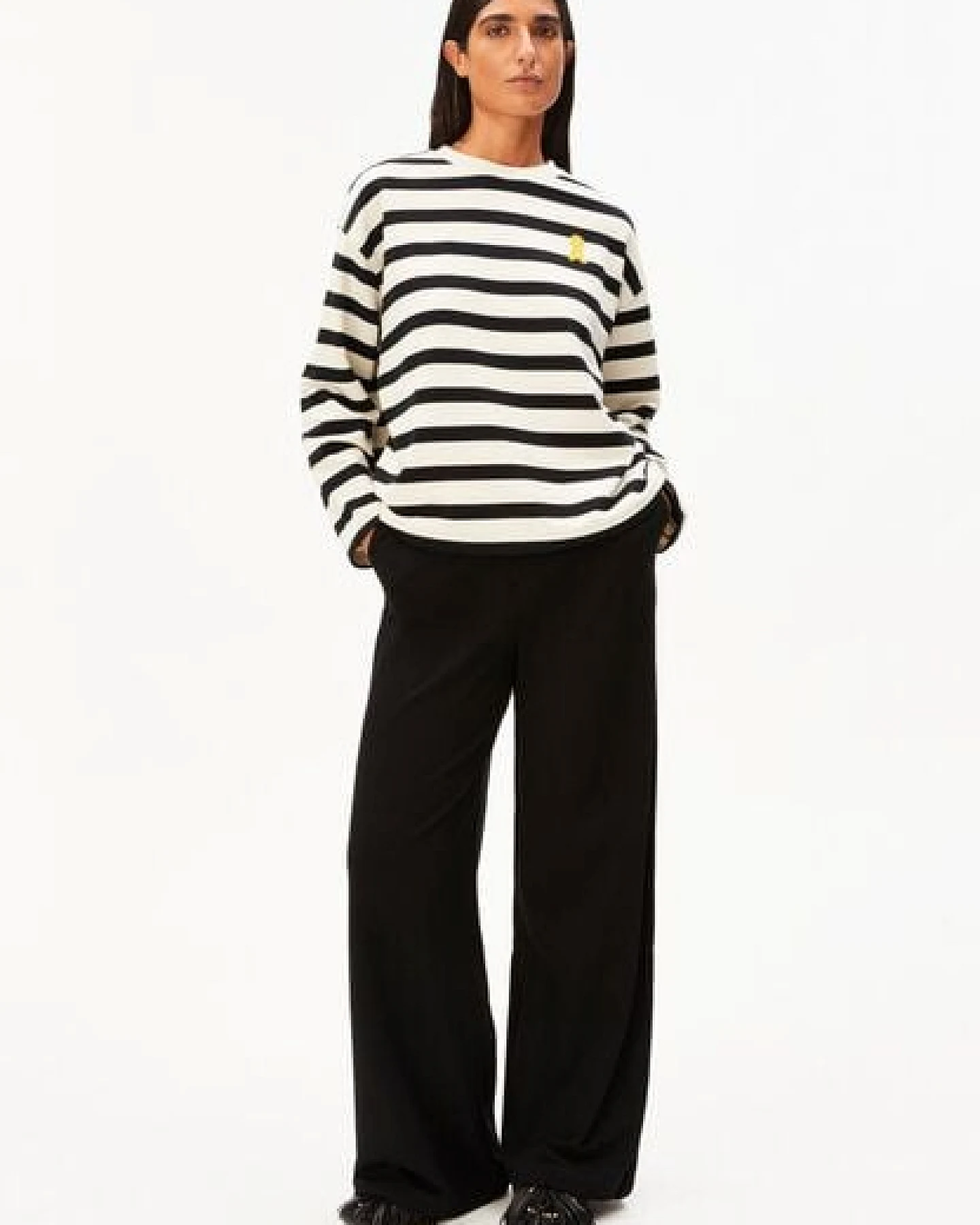 ARMEDANGELS ICONIC Å FRANKAA BOLD Damen Sweatshirt aus Bio-Baumwolle – Ansicht 4