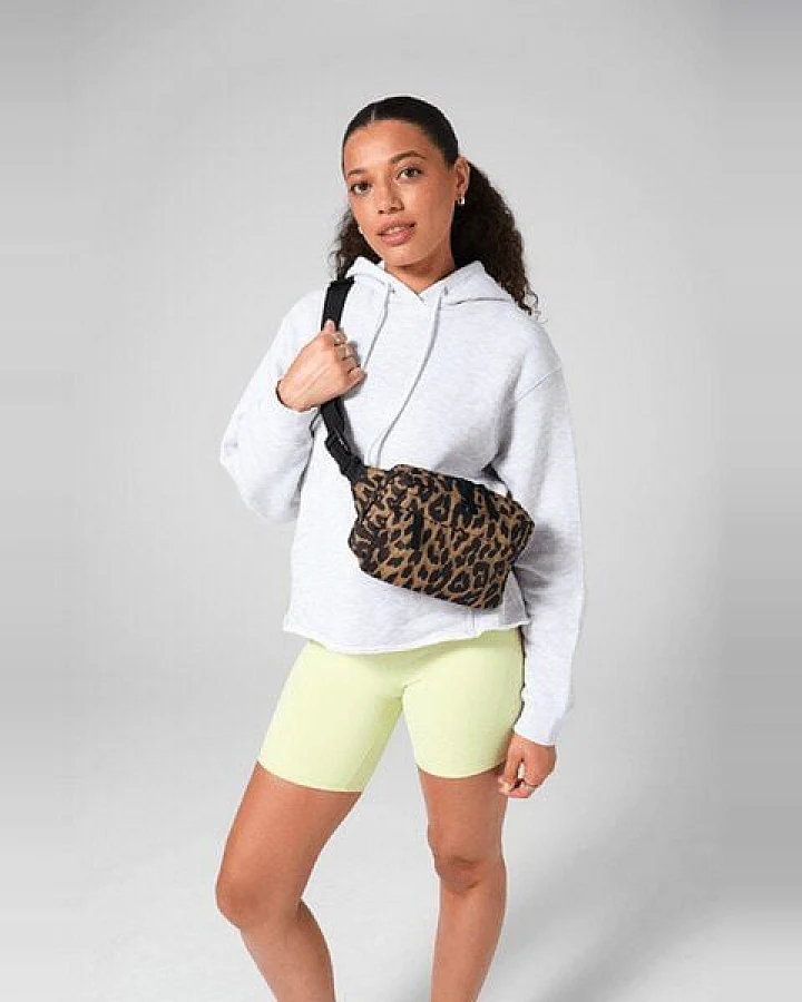 BagBase Cross Body Bag Leopard Print Schultertasche Bauchtasche Recyceltes PET