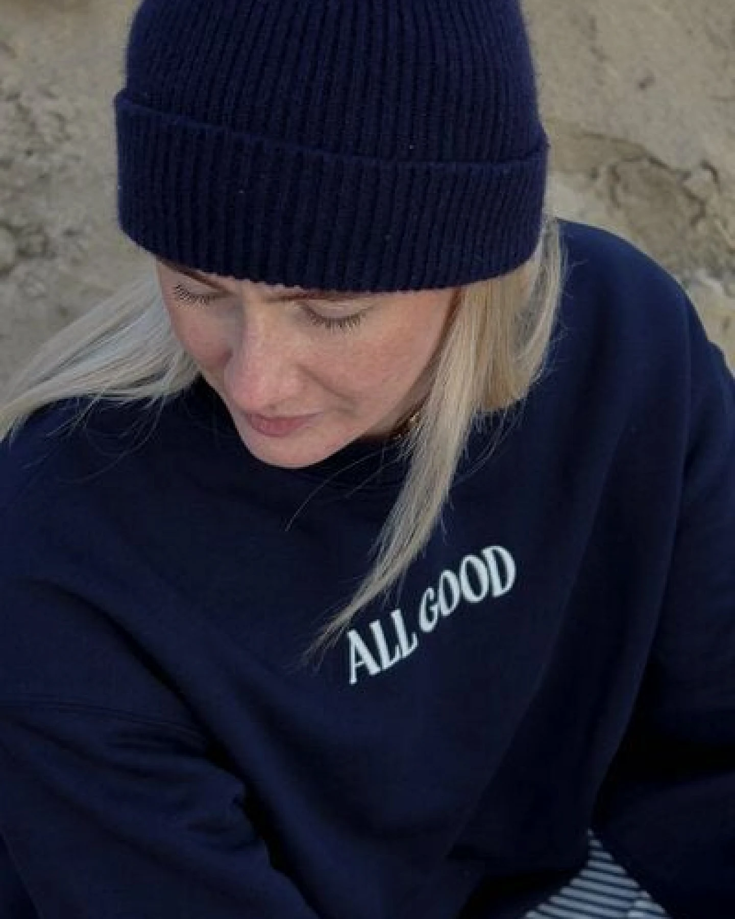 LITSCHI DESIGNS ALL GOOD SWEATER NAVY – Ansicht 2