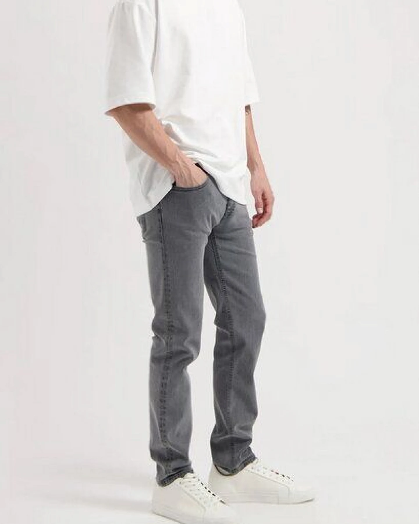 MUD Jeans Jeans Regular DUNN Low Tapered Comfort aus einem Baumwolle / Tencel Mix – Ansicht 4