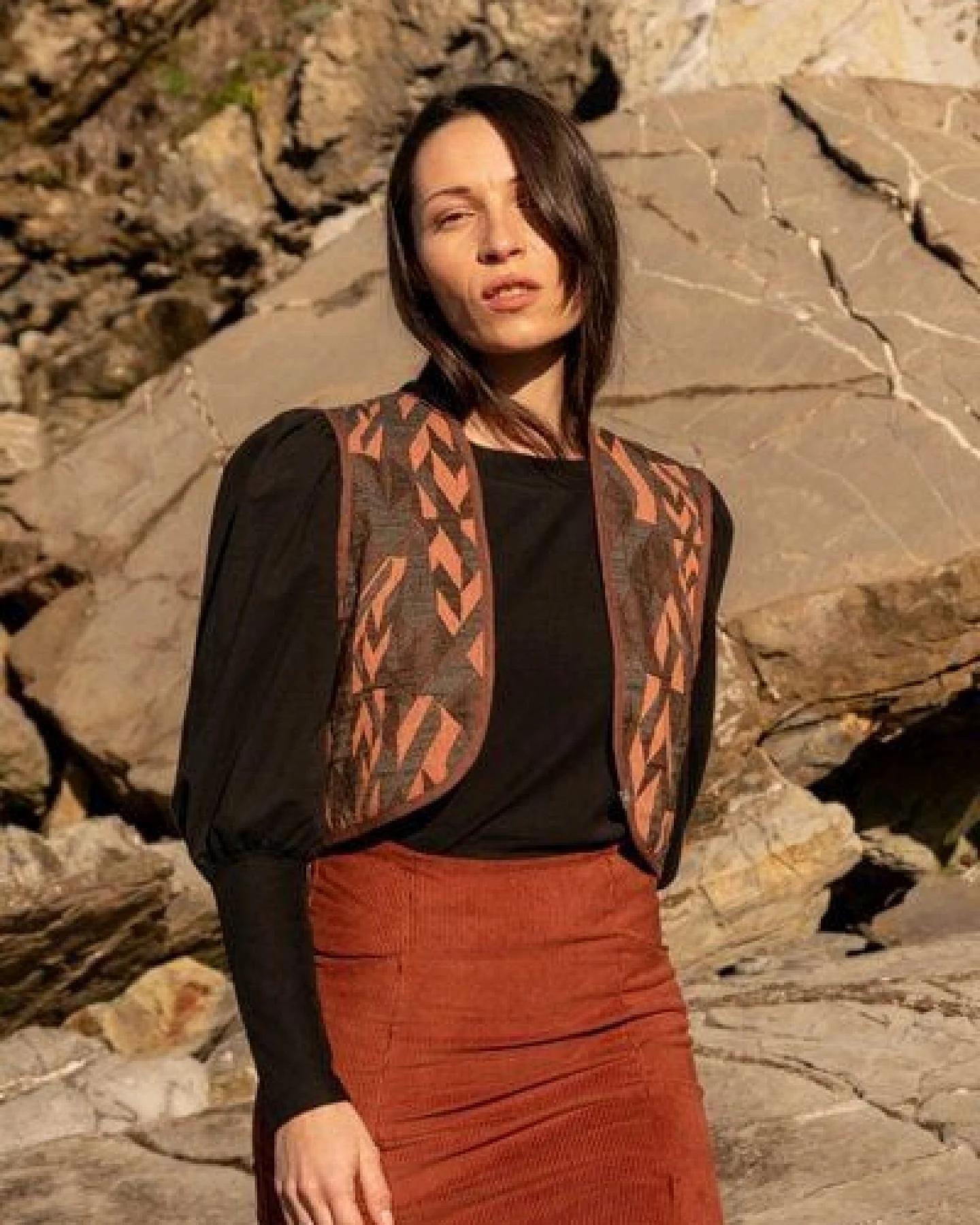 WiDDA berlin kurze Weste MIA mit Jacquard Muster zum Wenden – Ansicht 4