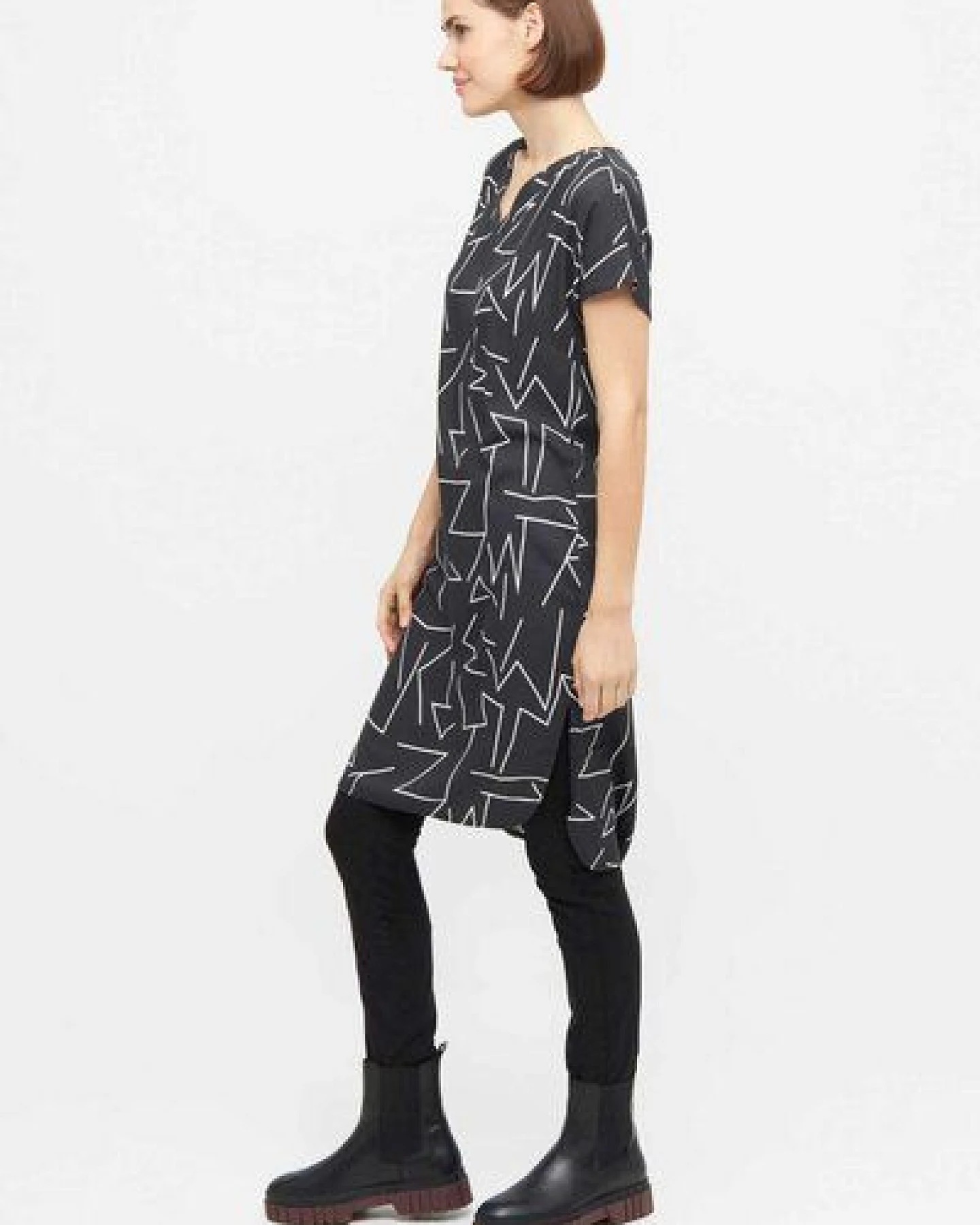 WiDDA berlin Tunika NOMAD Lines Dark aus ECOVERO® – Ansicht 3