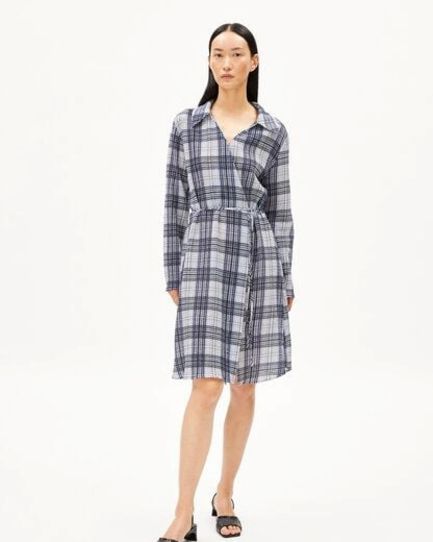 ARMEDANGELS FEMAALE CHECK Damen Webkleid aus Bio-Baumwoll Mix – Ansicht 4