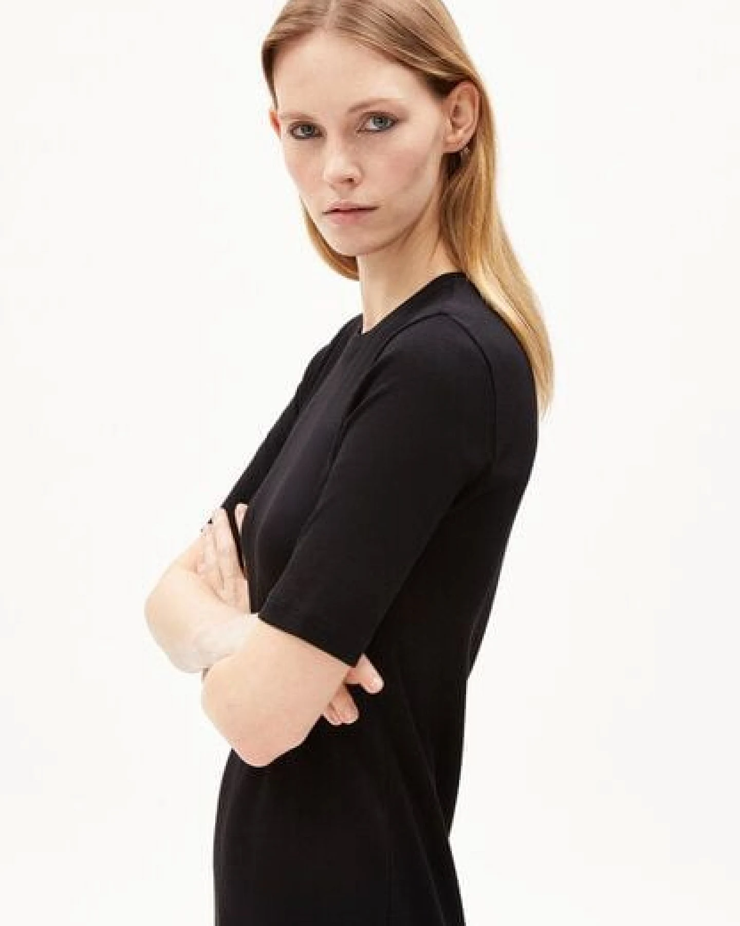 ARMEDANGELS SEHAARAA Damen Ripp-Jerseykleid aus Bio-Baumwoll Mix – Ansicht 2