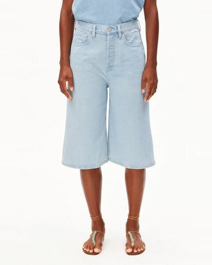 ARMEDANGELS CITY Damen Jeans-Shorts aus 100% recycelter Baumwolle
