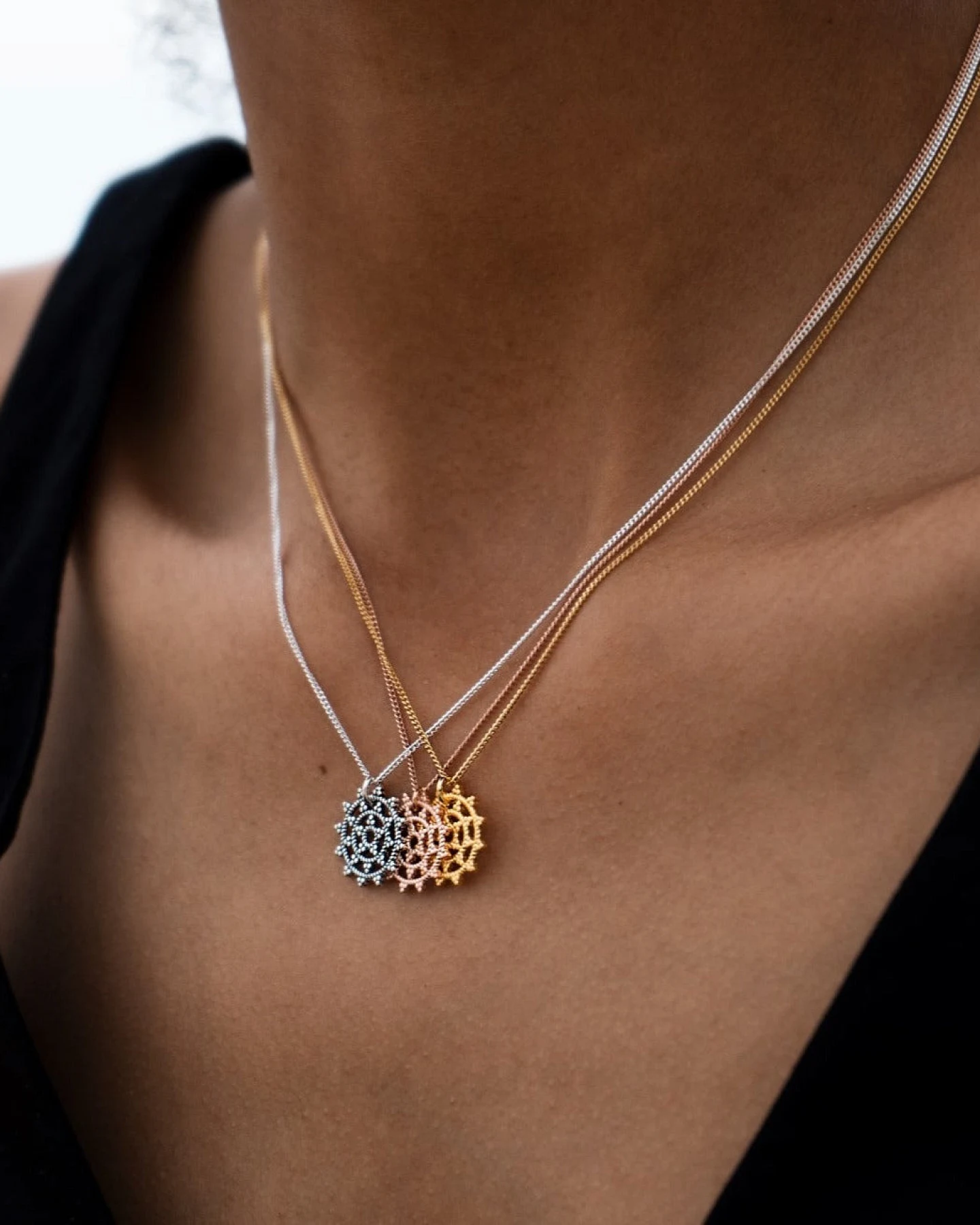 Hoffnungsträger Wheel of Karma Kette Matt-Gold – Ansicht 2