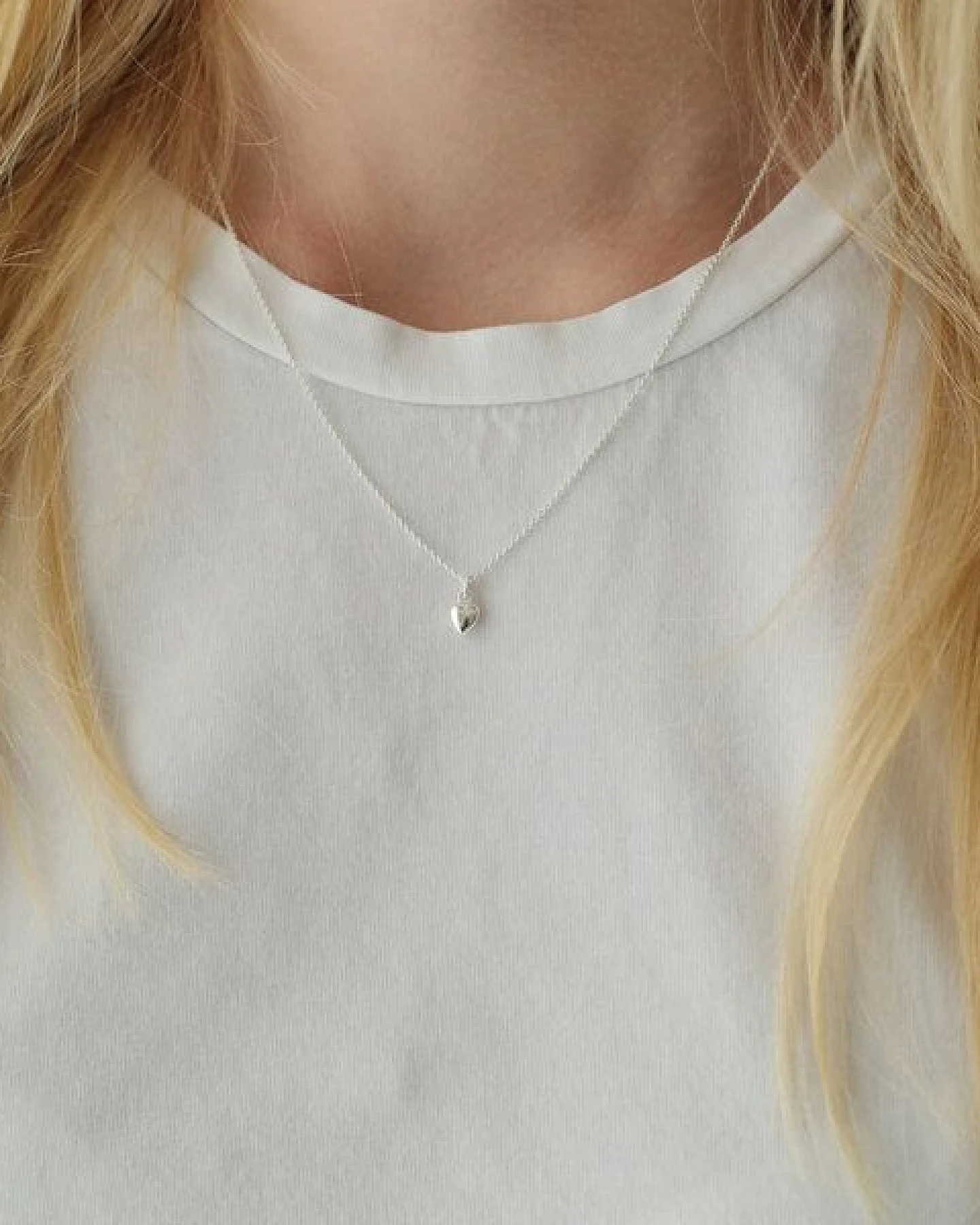 BELLYBIRD Jewellery Halskette - kleines Herz, Anhänger/ Silber/ Silber emailliert – Ansicht 3