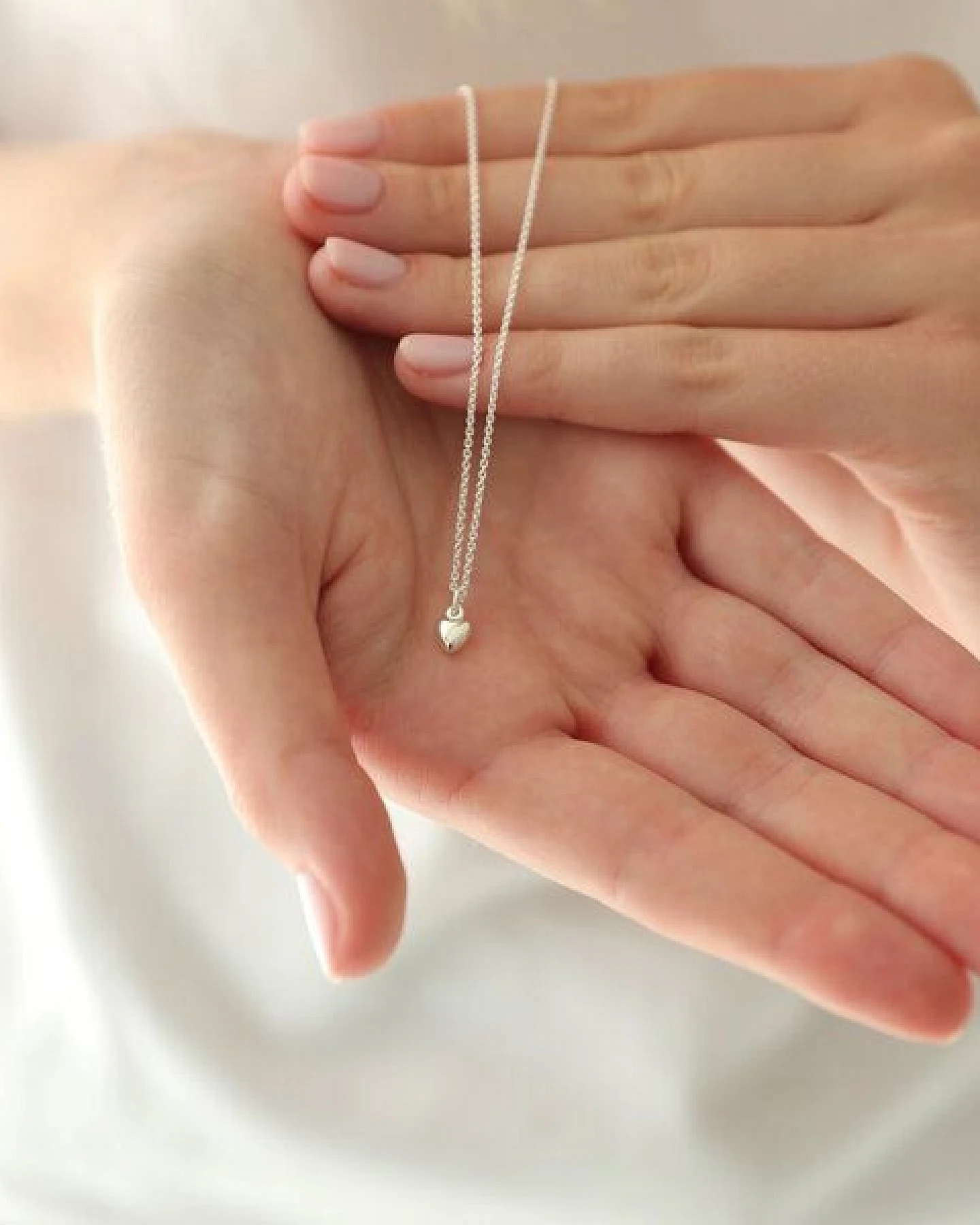 BELLYBIRD Jewellery Halskette - kleines Herz, Anhänger/ Silber/ Silber emailliert – Ansicht 2