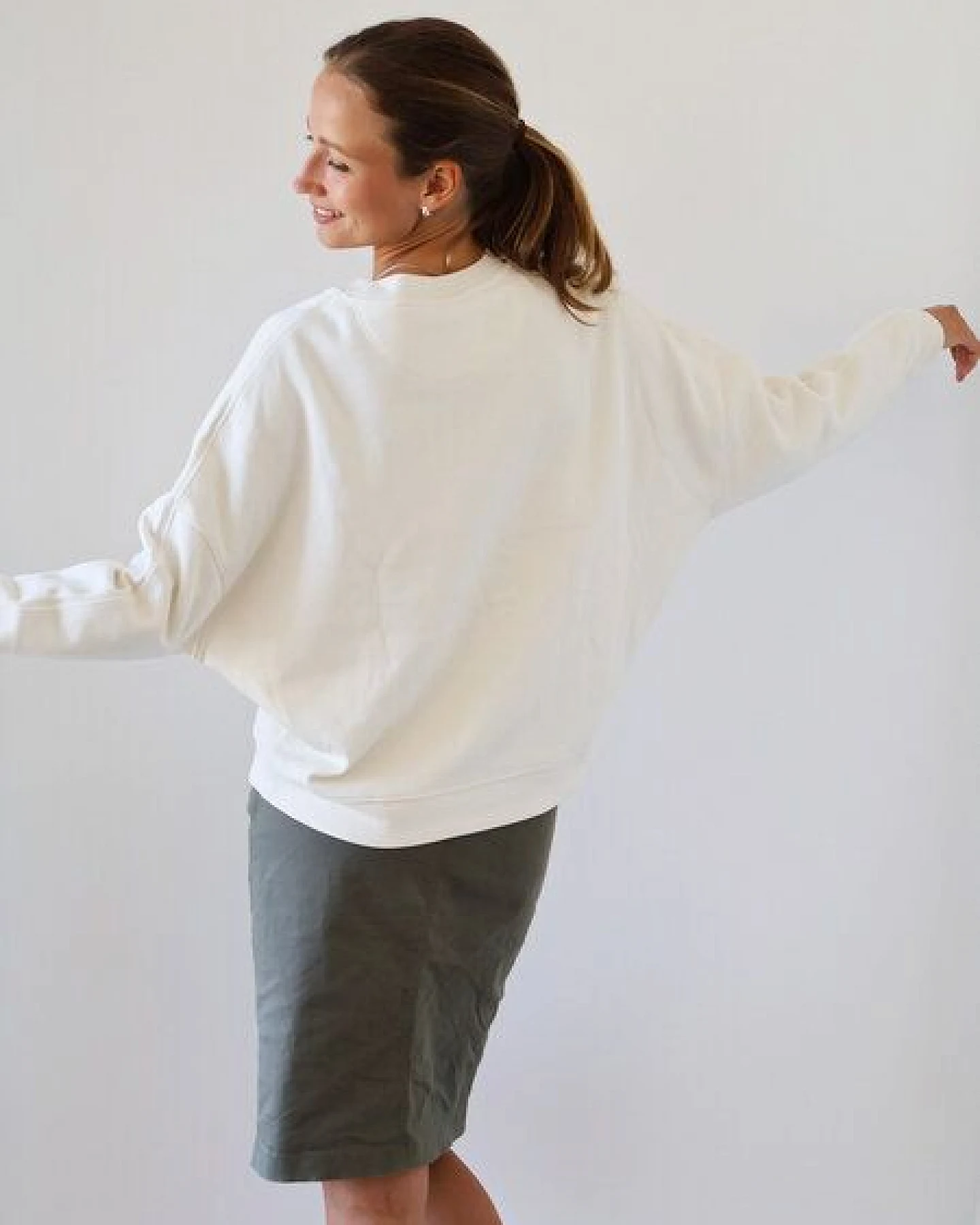 Kultgut Artdesign - Biofair- Kuscheliger Sweatpullover / Natur – Ansicht 2