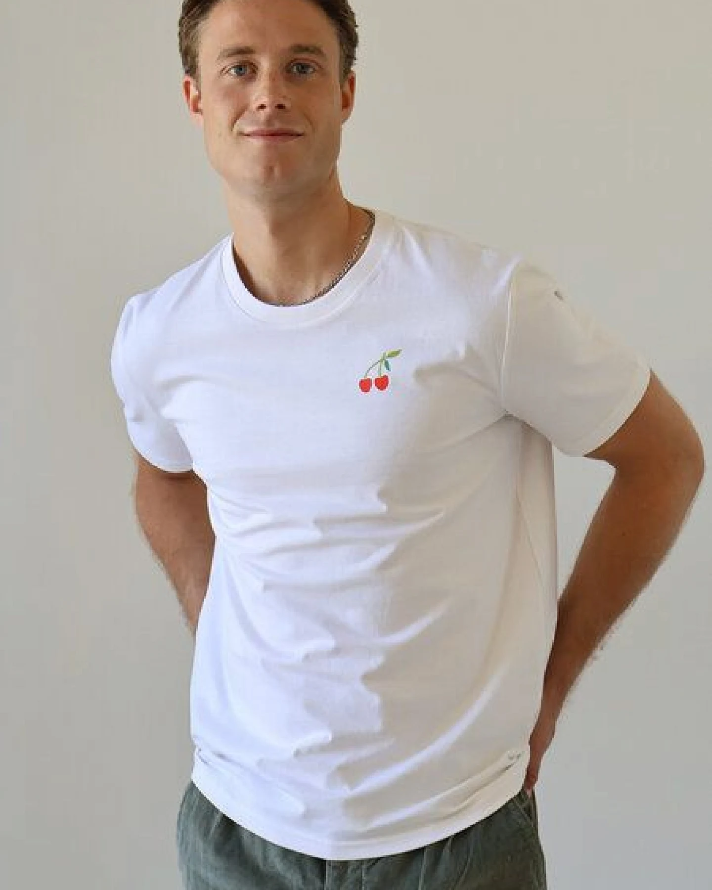 Kultgut Artdesign - Shirt aus recycelter Biobaumwolle / Ciao – Ansicht 3
