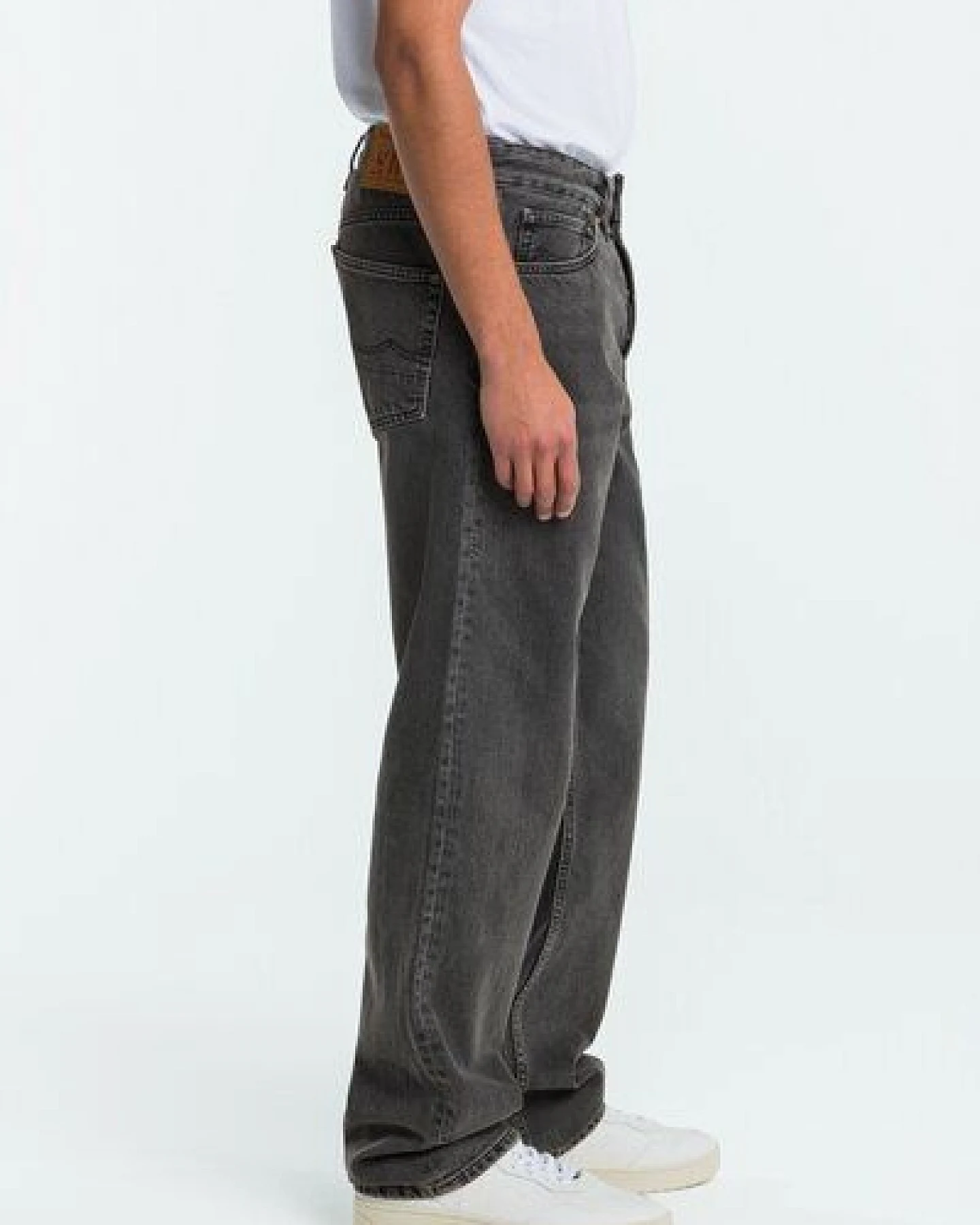 Kings Of Indigo Jeans ROY Holo Grey Worn – Ansicht 3