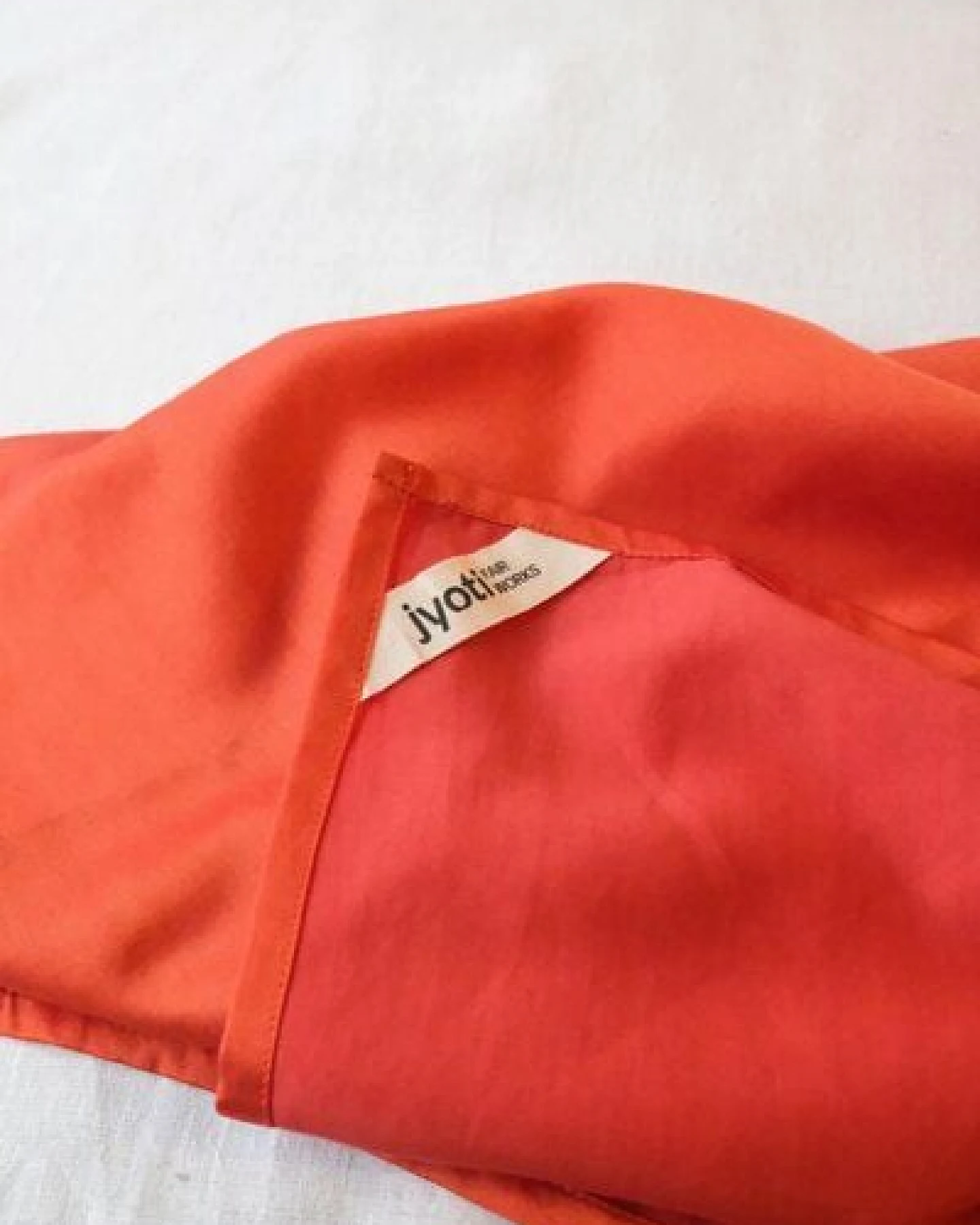 Jyoti - Fair Works Seiden-Baumwoll Bandana Dupatti – Ansicht 3